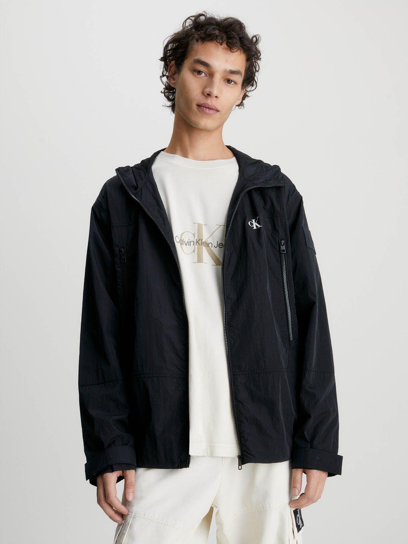 Cortavientos de nailon reciclado con capucha Negro Calvin Klein-0
