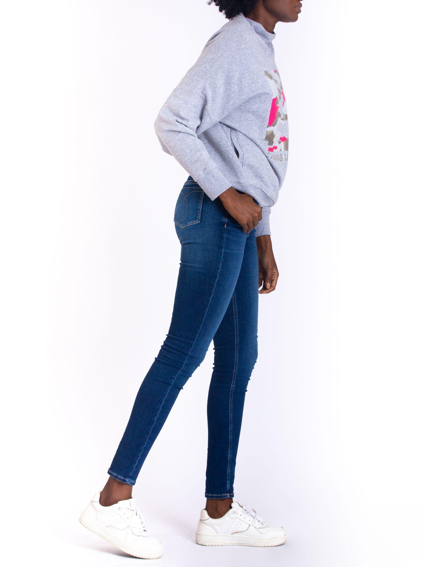 Polerón Graphic Camo Gris Calvin Klein-1