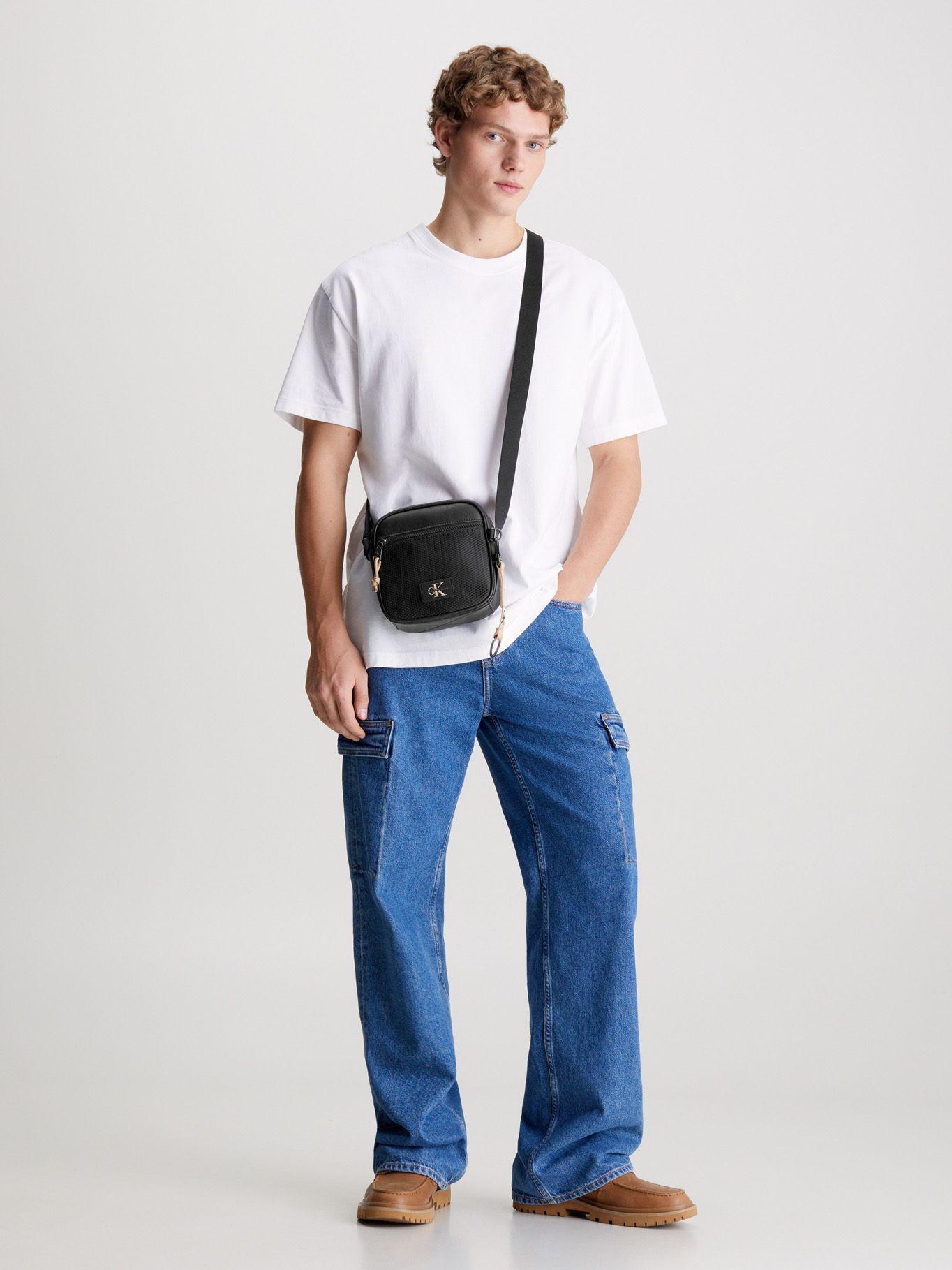 Bolso Camera Bag Tagged Square Negro Calvin Klein-4