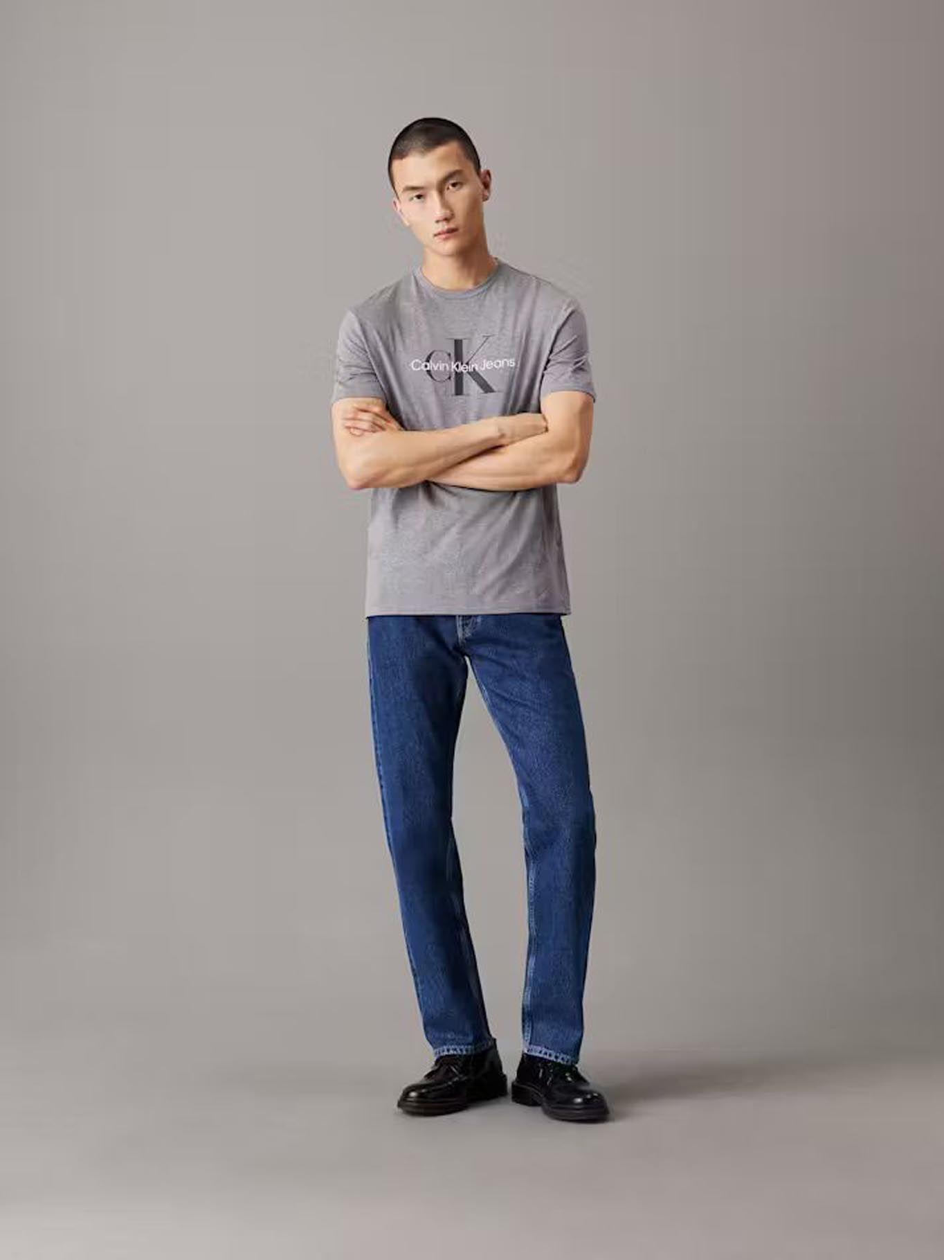 Polera Monogram Gris Calvin Klein-1