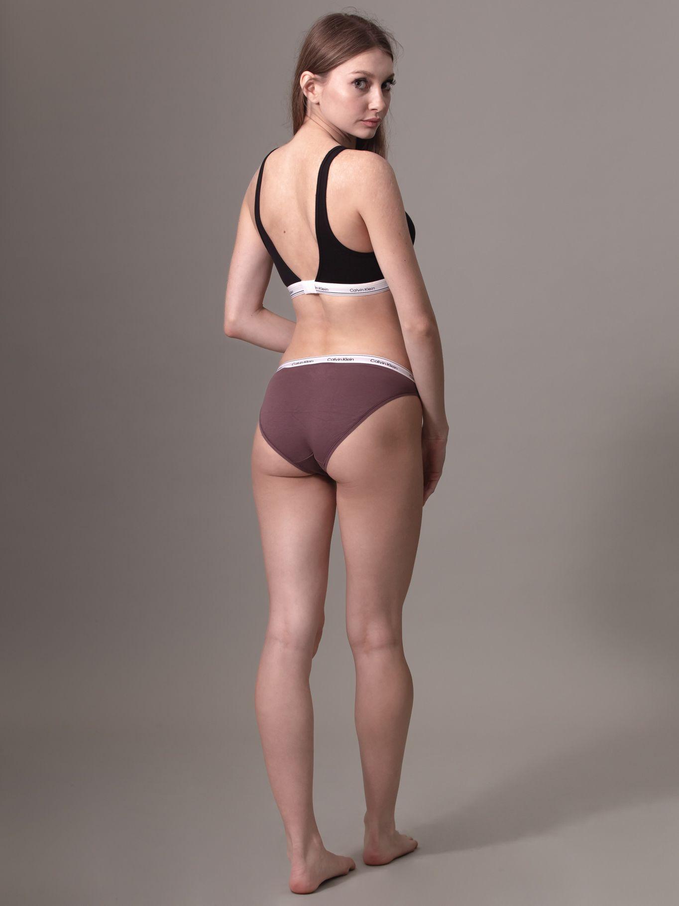 Calzón Bikini Modern Mujer Logo Café Calvin Klein-2