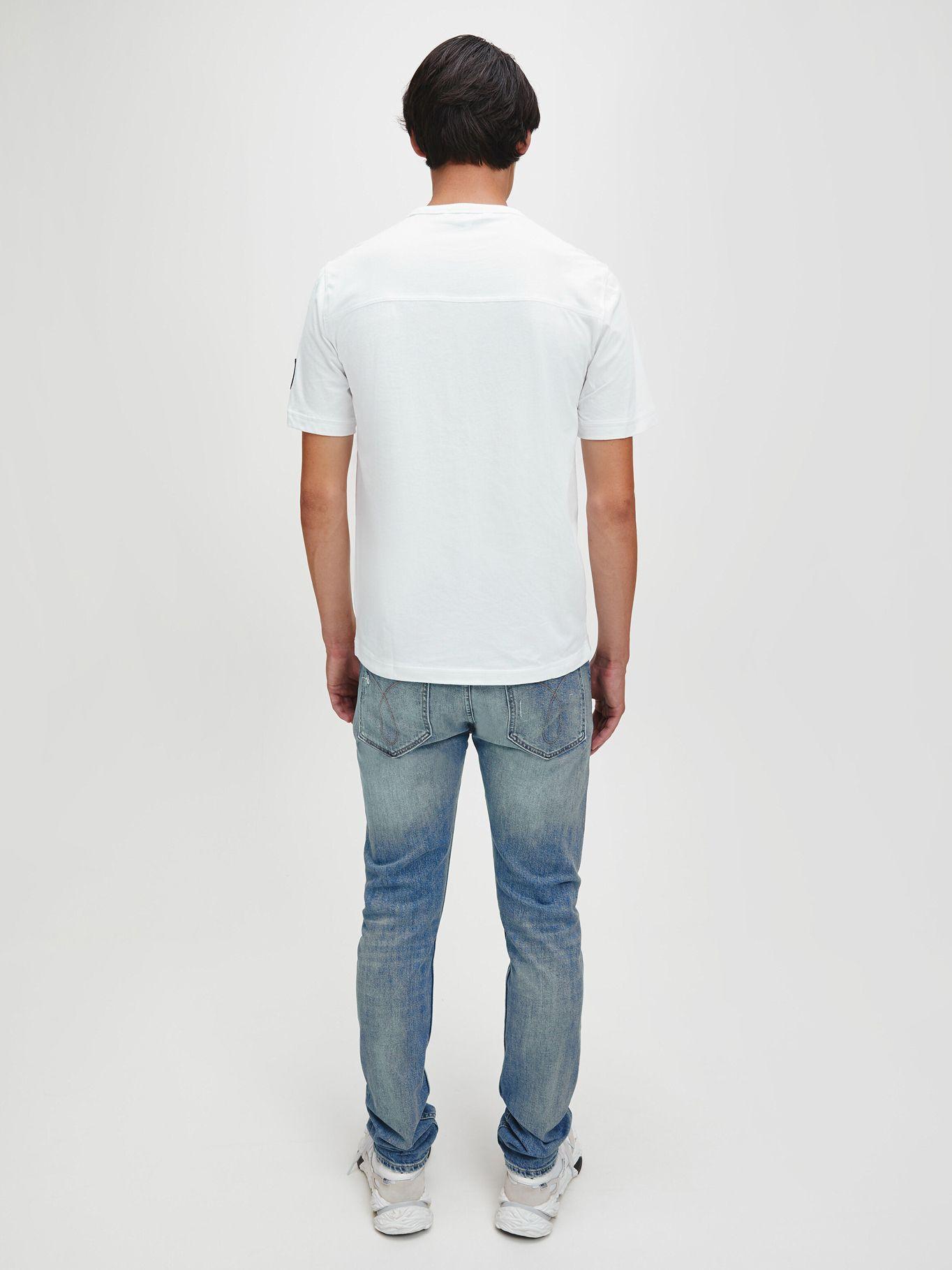 Polera Monogram J31 Blanco Calvin Klein-1
