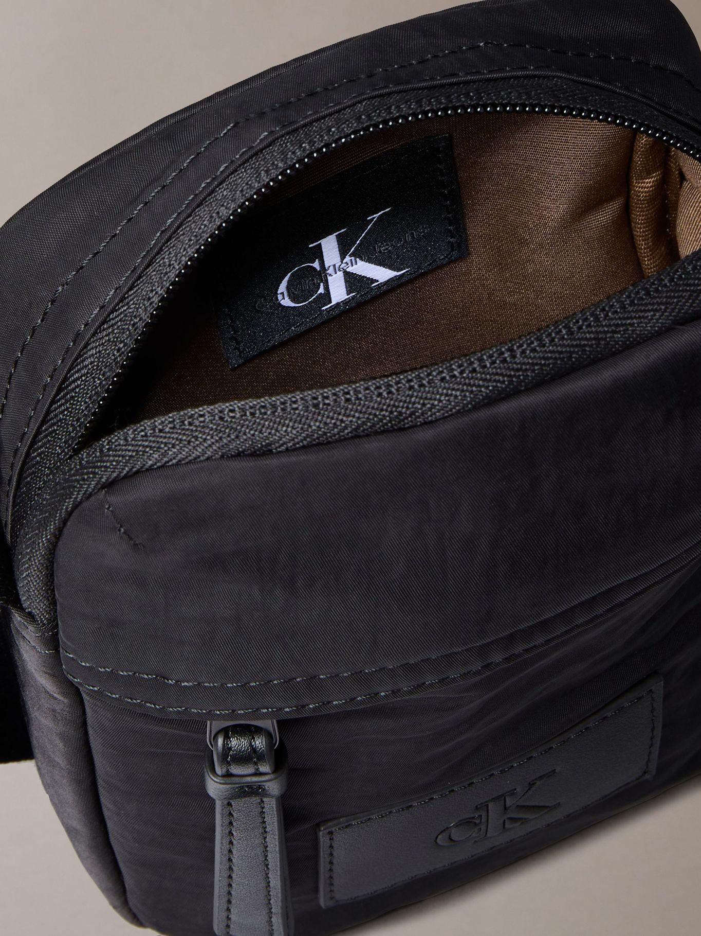 Bolso Bandolera Metro Nylon Negro Calvin Klein-2