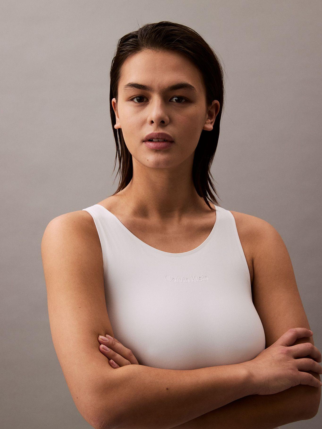 Icon Shapewear Body Media Pierna Blanco Calvin Klein-5