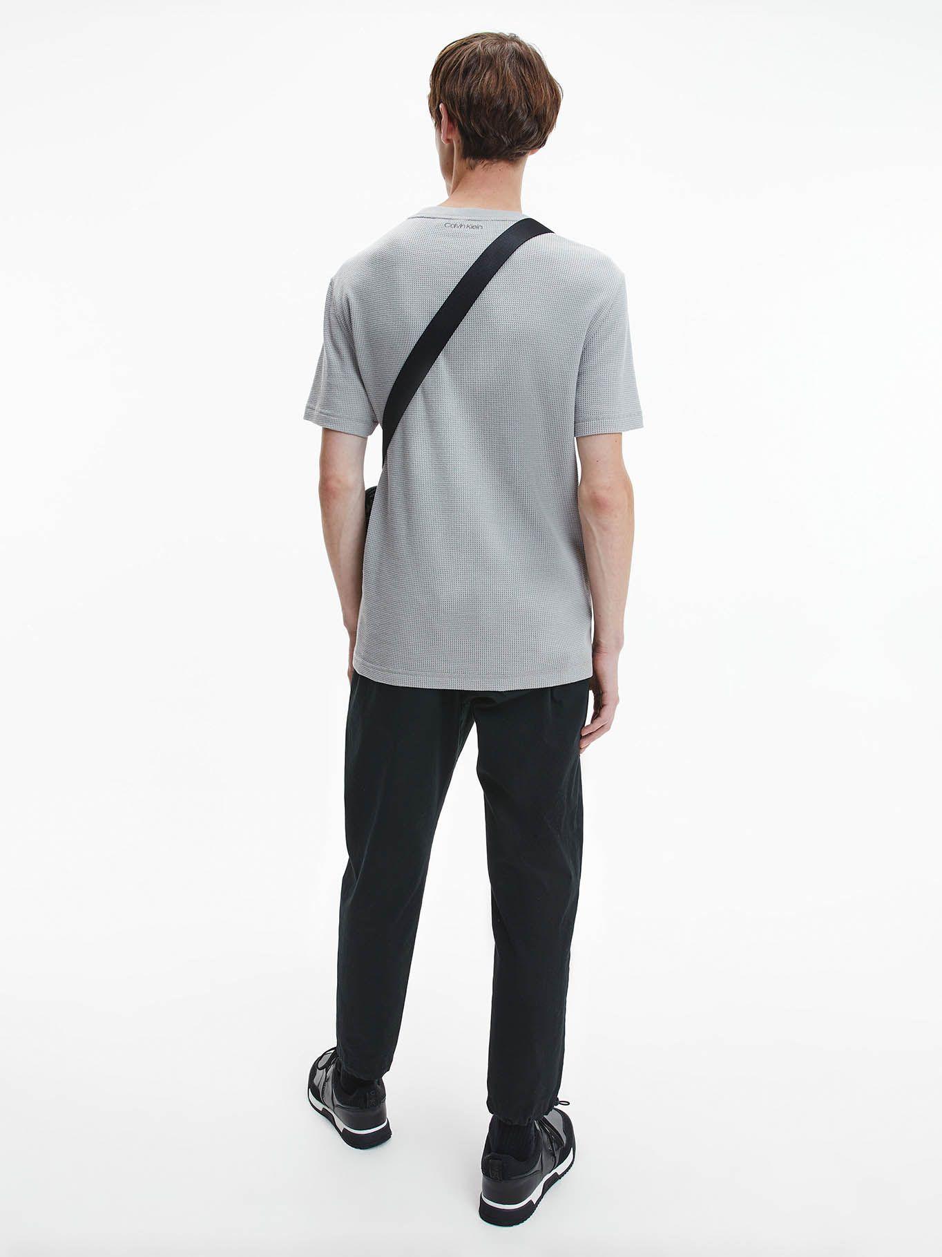 Polera Textured Grid Gris Calvin Klein-2