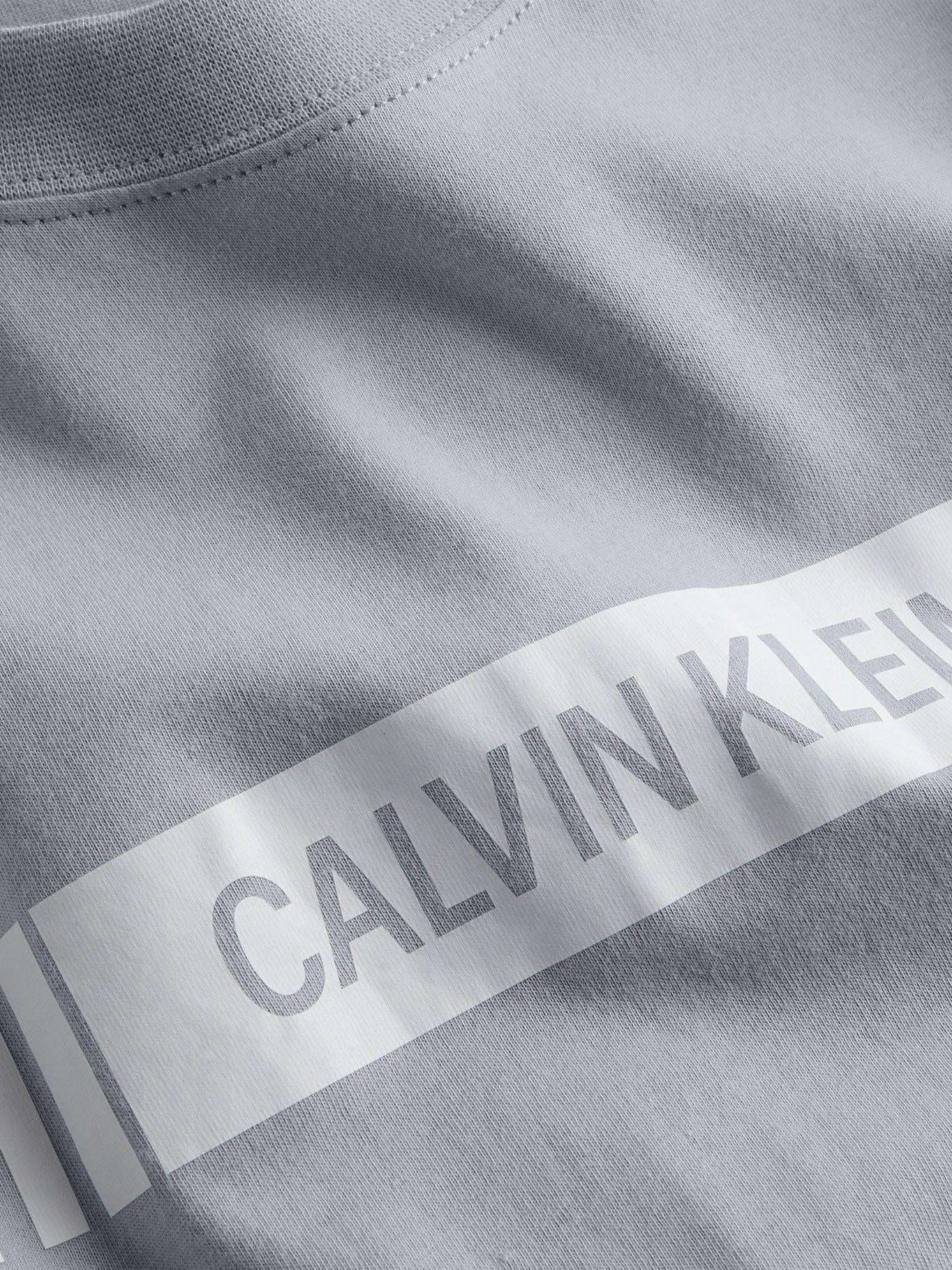 Polera Institutional Logo Box Gris Calvin Klein-1