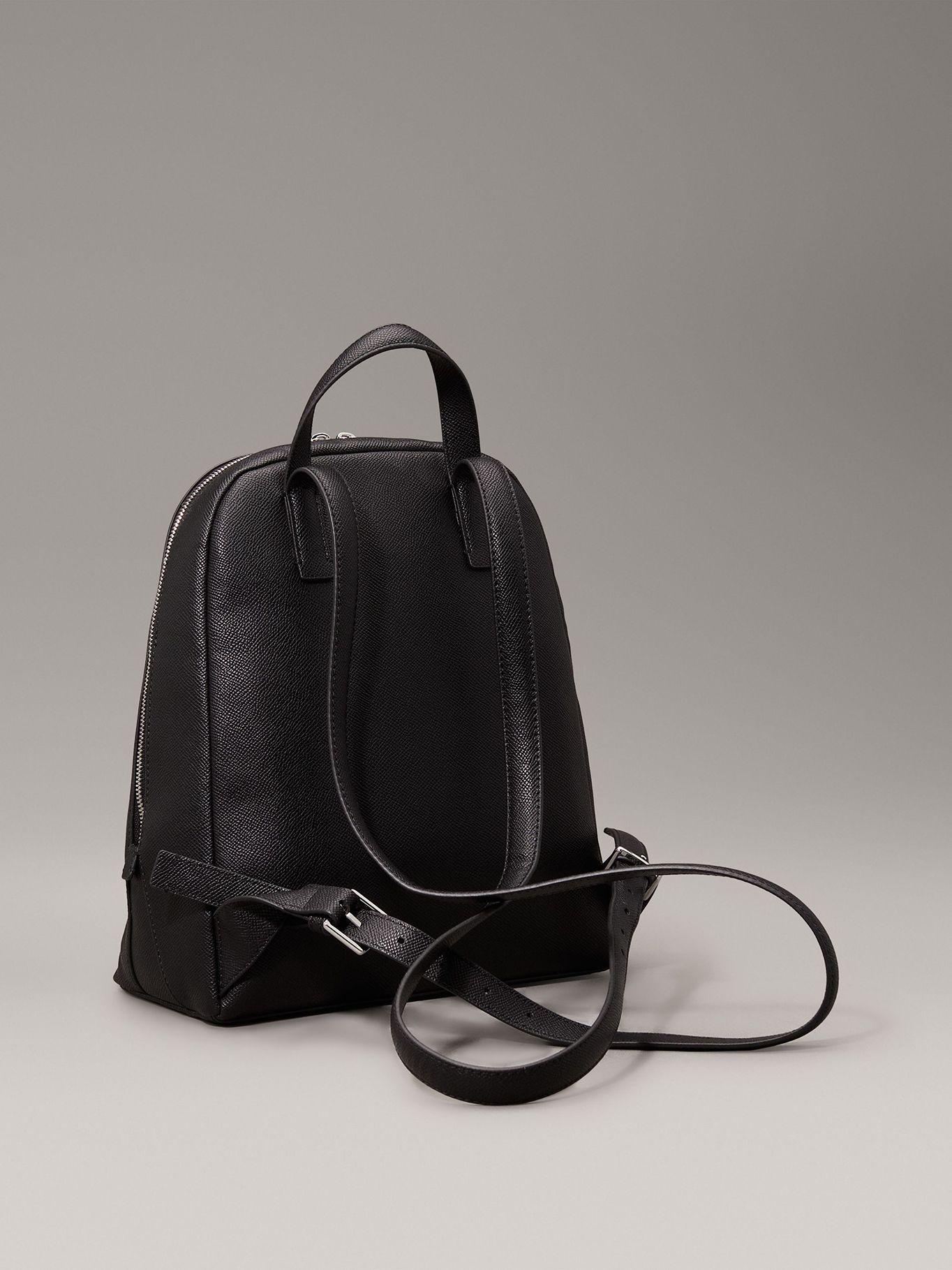 Mochila Ck Must Caviar Negro Calvin Klein-2
