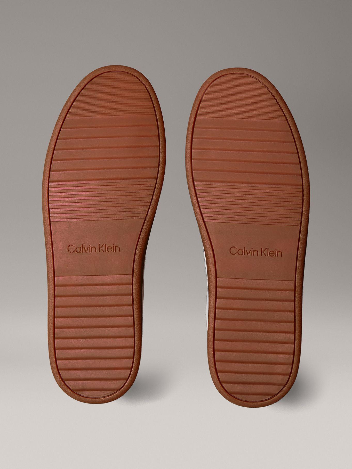 Zapatilla Corte Bajo Textura Gamuza Beige Calvin Klein-3