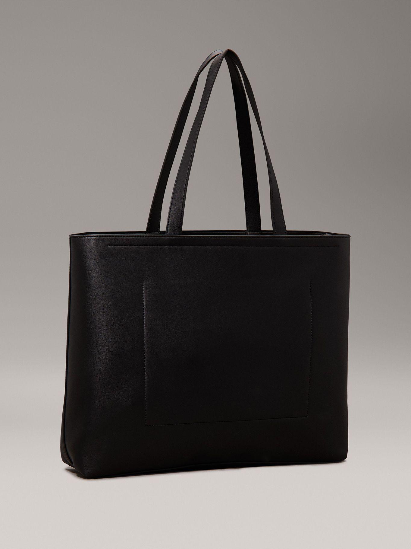 Cartera Tote Sculpted Negro Calvin Klein-4