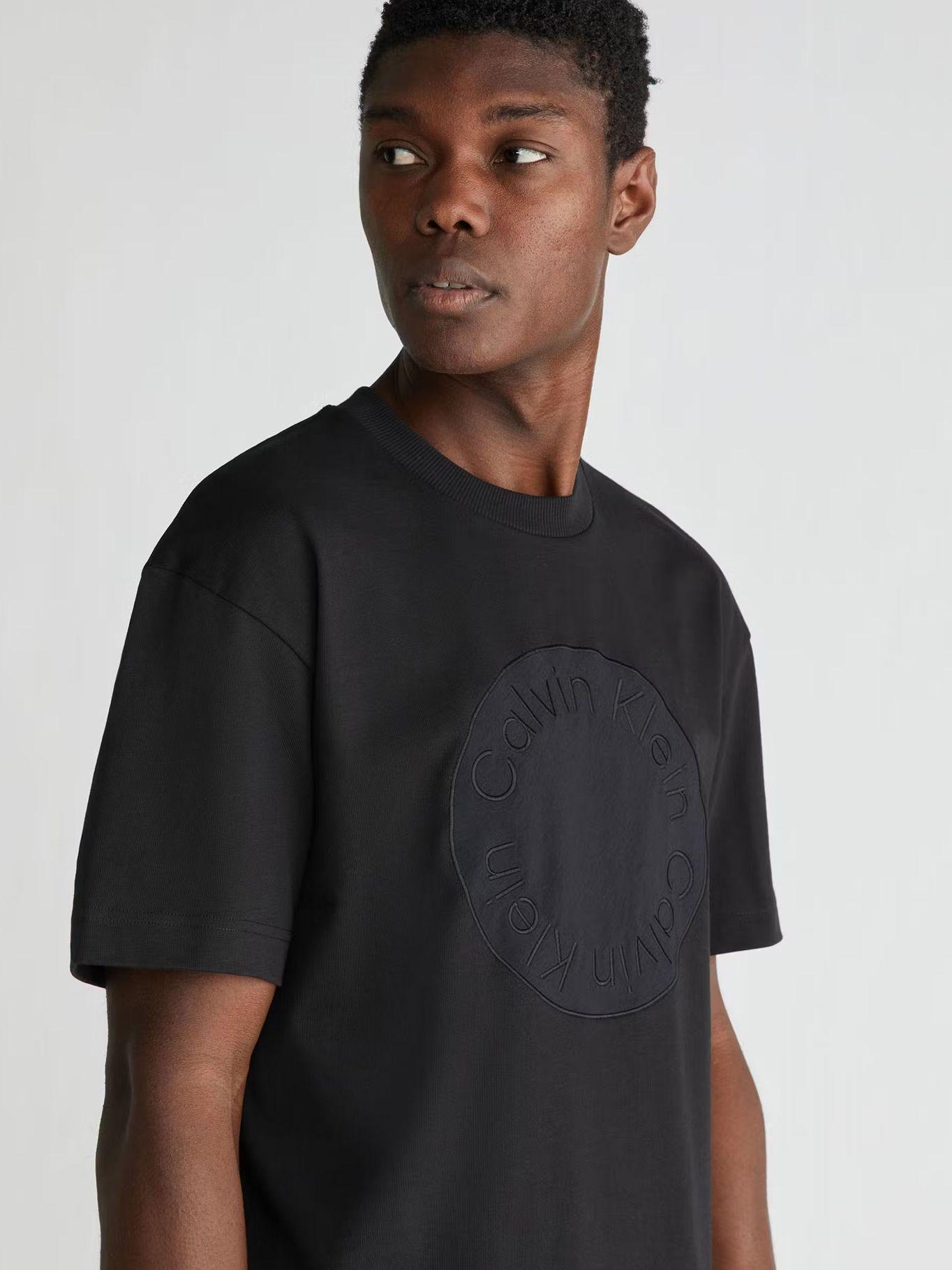 Polera Embroidered Emblem Negro Calvin Klein-3