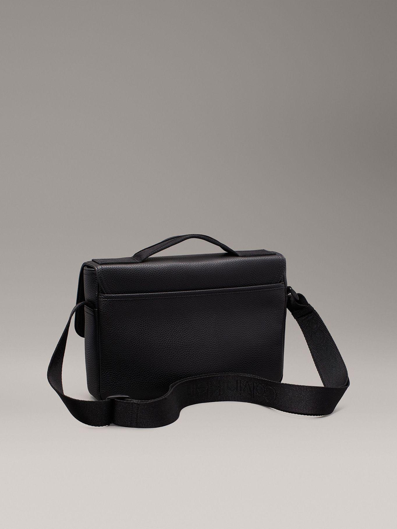 Bolso Reporter Webbing Negro Calvin Klein-4