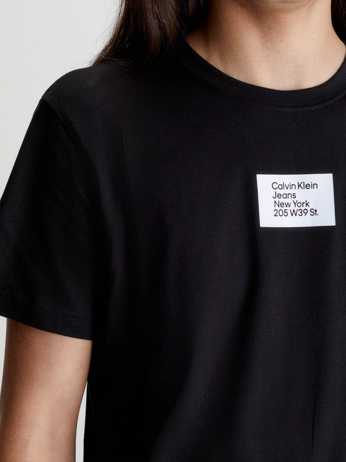 Camiseta con insignia Negro Calvin Klein-3