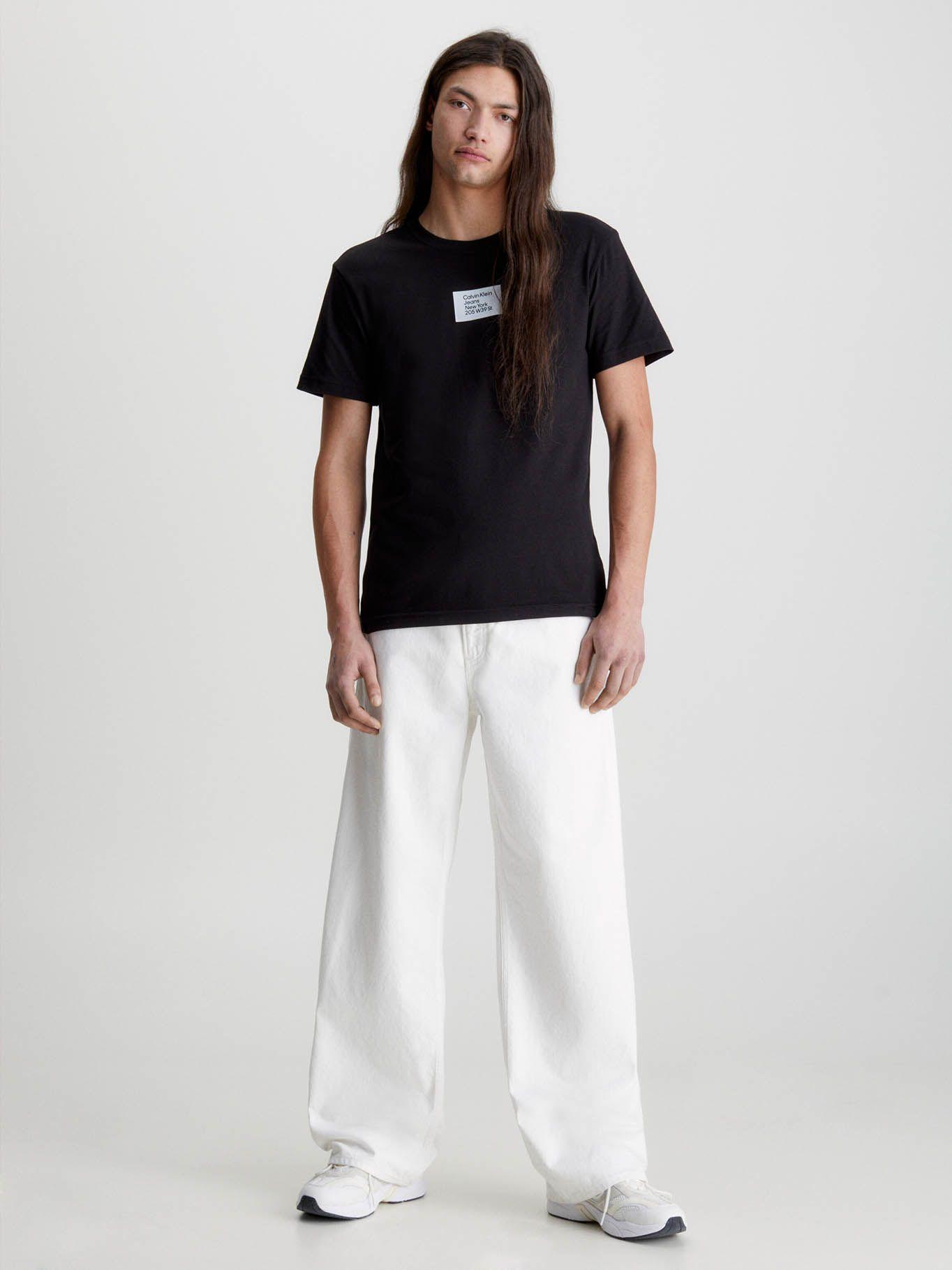 Camiseta con insignia Negro Calvin Klein-1