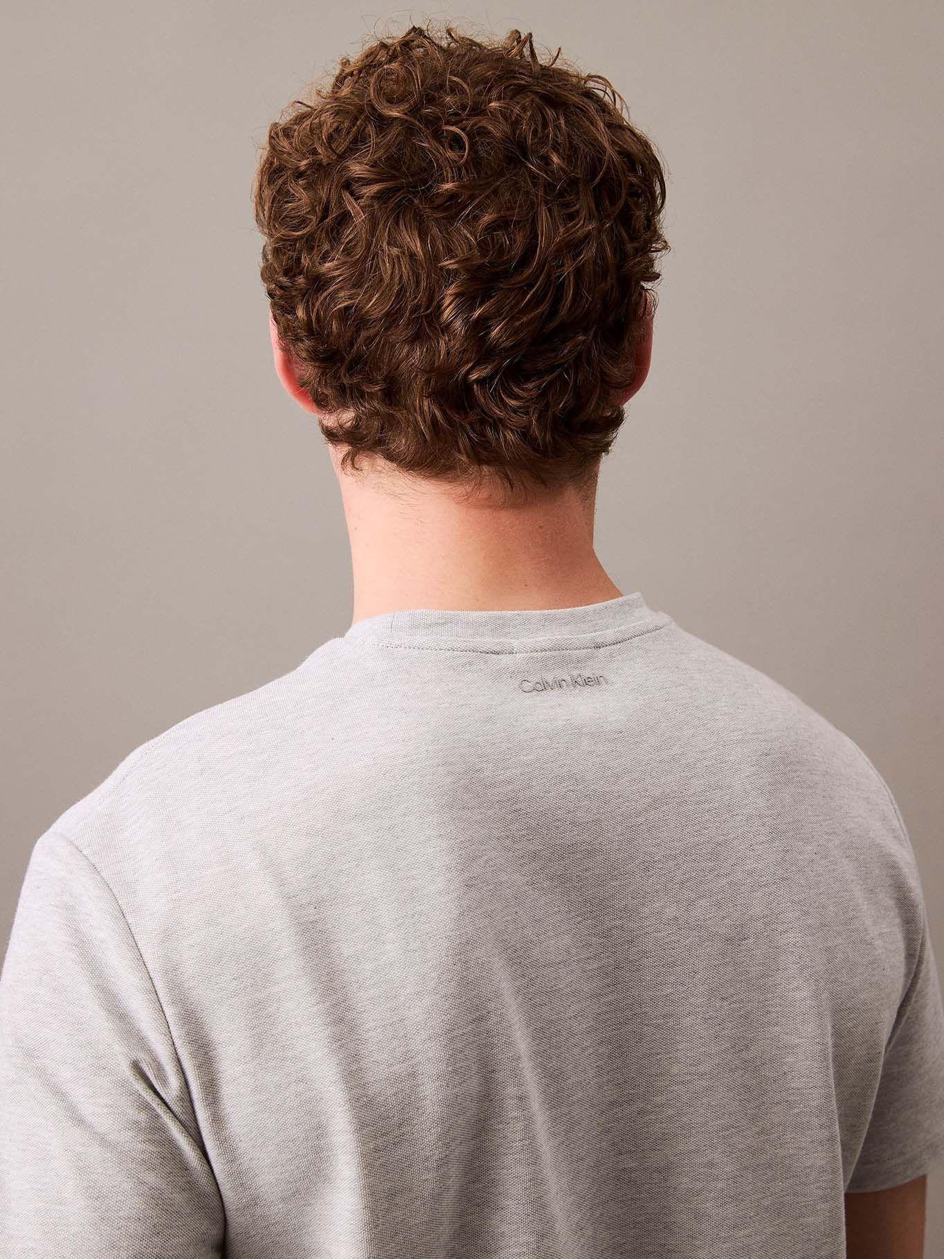 Polera con Logo - Tonal Gris Calvin Klein-4
