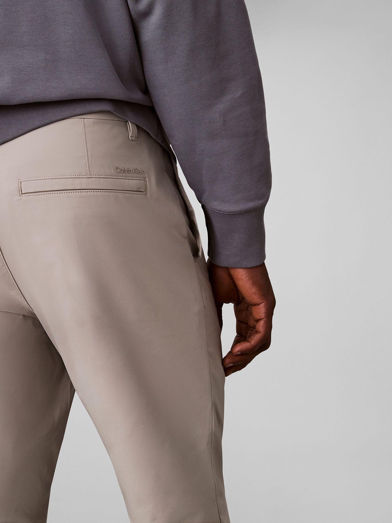 Pantalón Slim Tejido Elástico Beige Calvin Klein 250-3