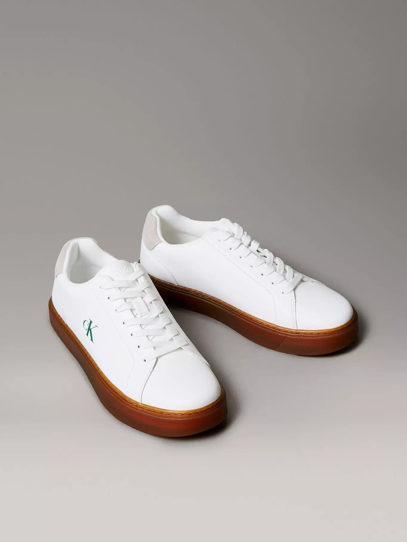 Zapatillas Classic en Cuero Blanco Calvin Klein-0