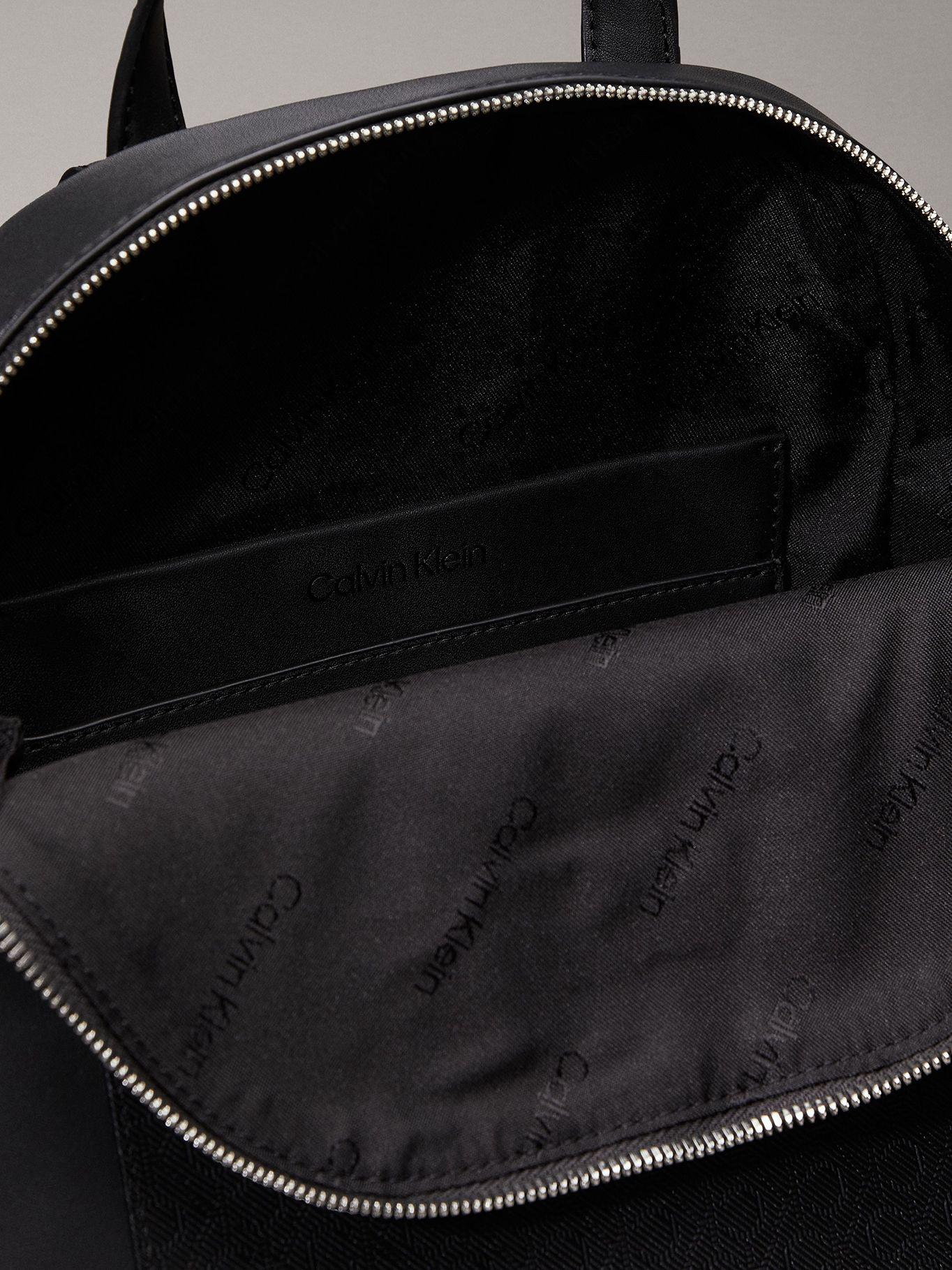 Mochila Ck Must Dome 0GJ Negro Calvin Klein-3