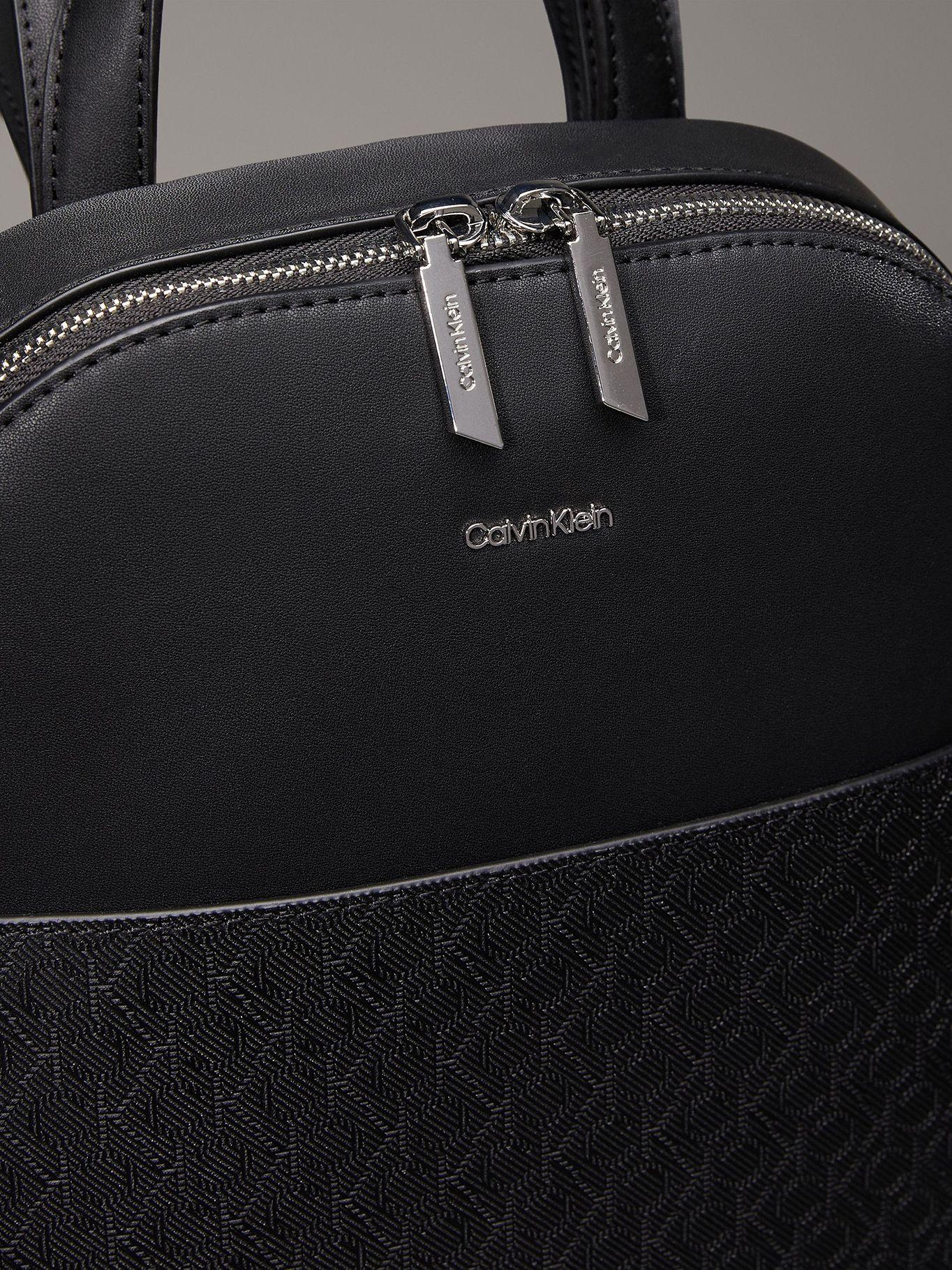 Mochila Ck Must Dome 0GJ Negro Calvin Klein-4