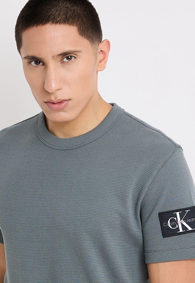 Polera Badge Waffle Gris Calvin Klein-3