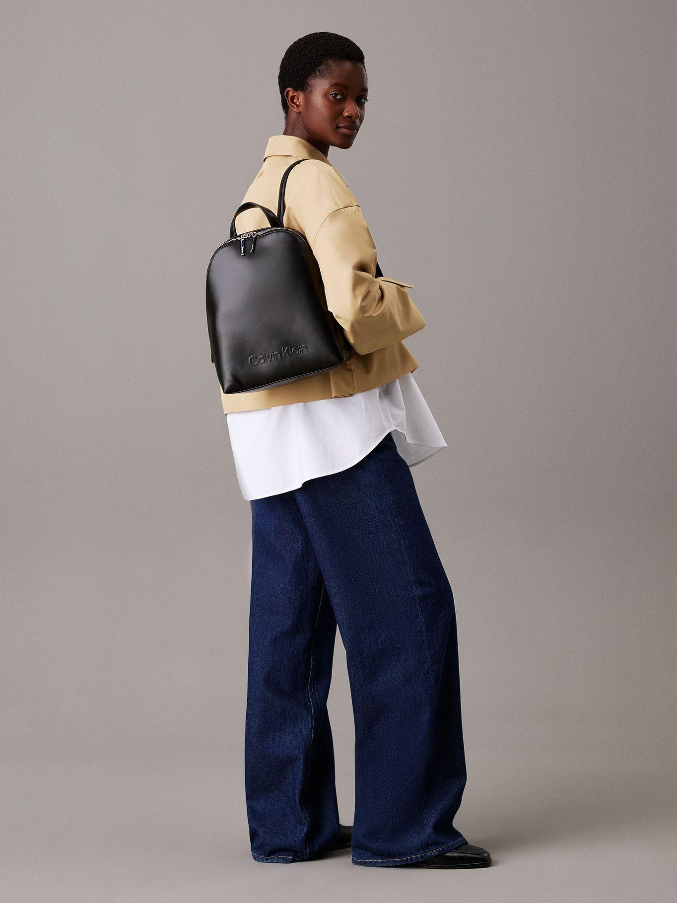 Mochila Embossed Calvin Negro Calvin Klein-4