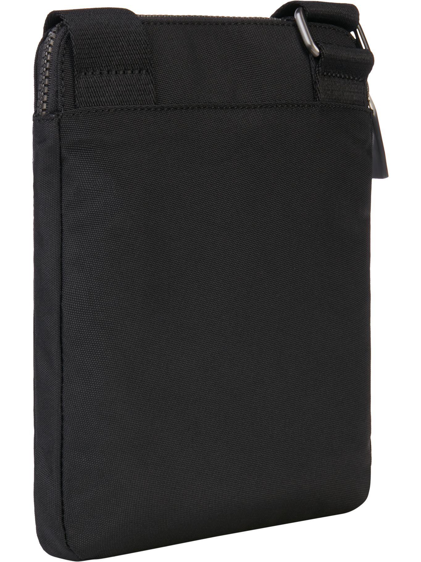Messenger New York Negro Calvin Klein-1