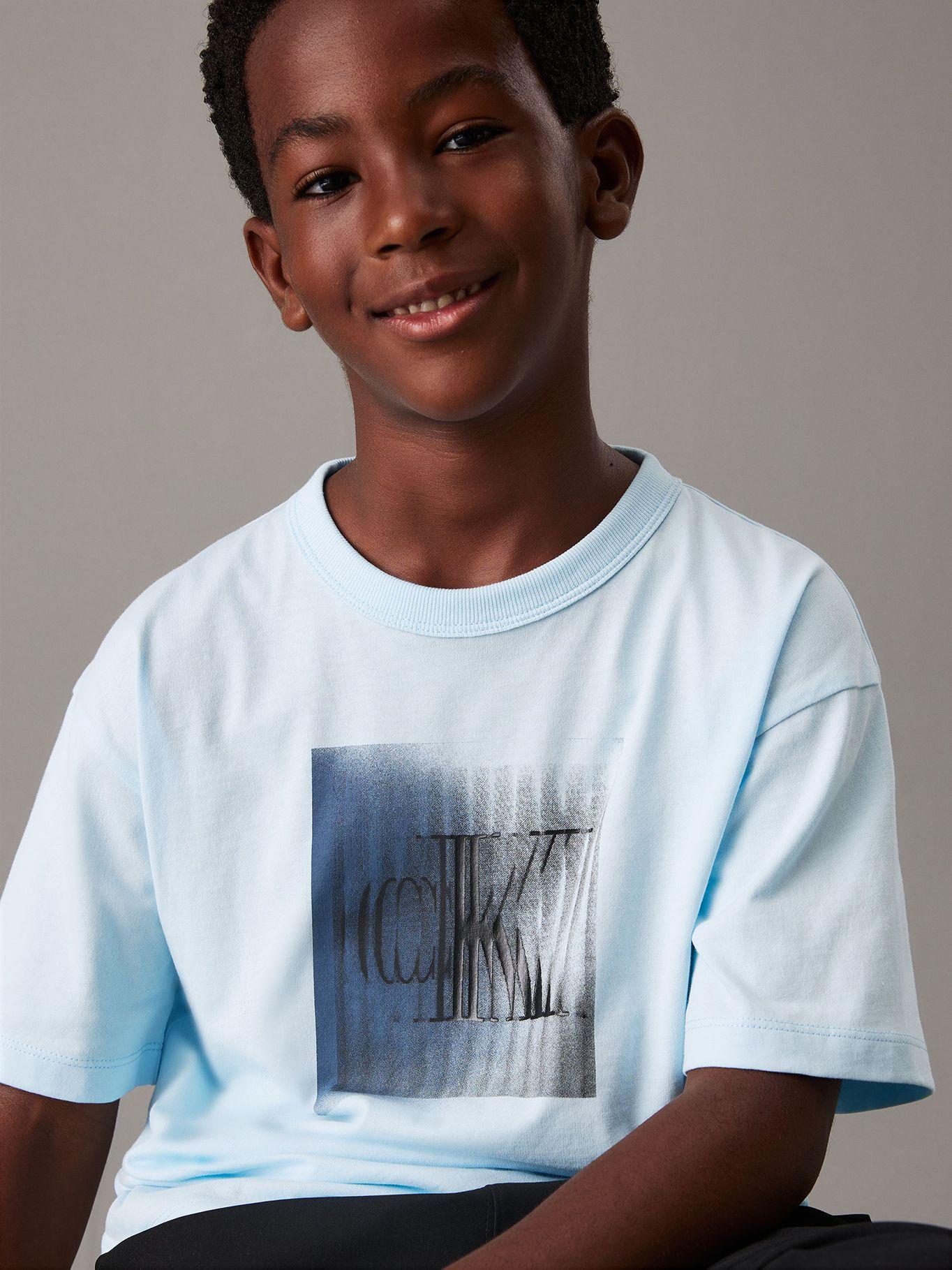 Polera Niño Shifted Ck Celeste Calvin Klein-3