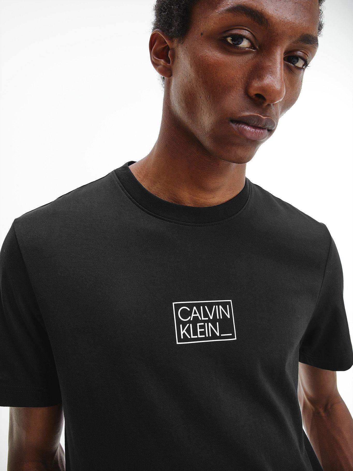 Polera Chest Box Logo Negro Calvin Klein-3