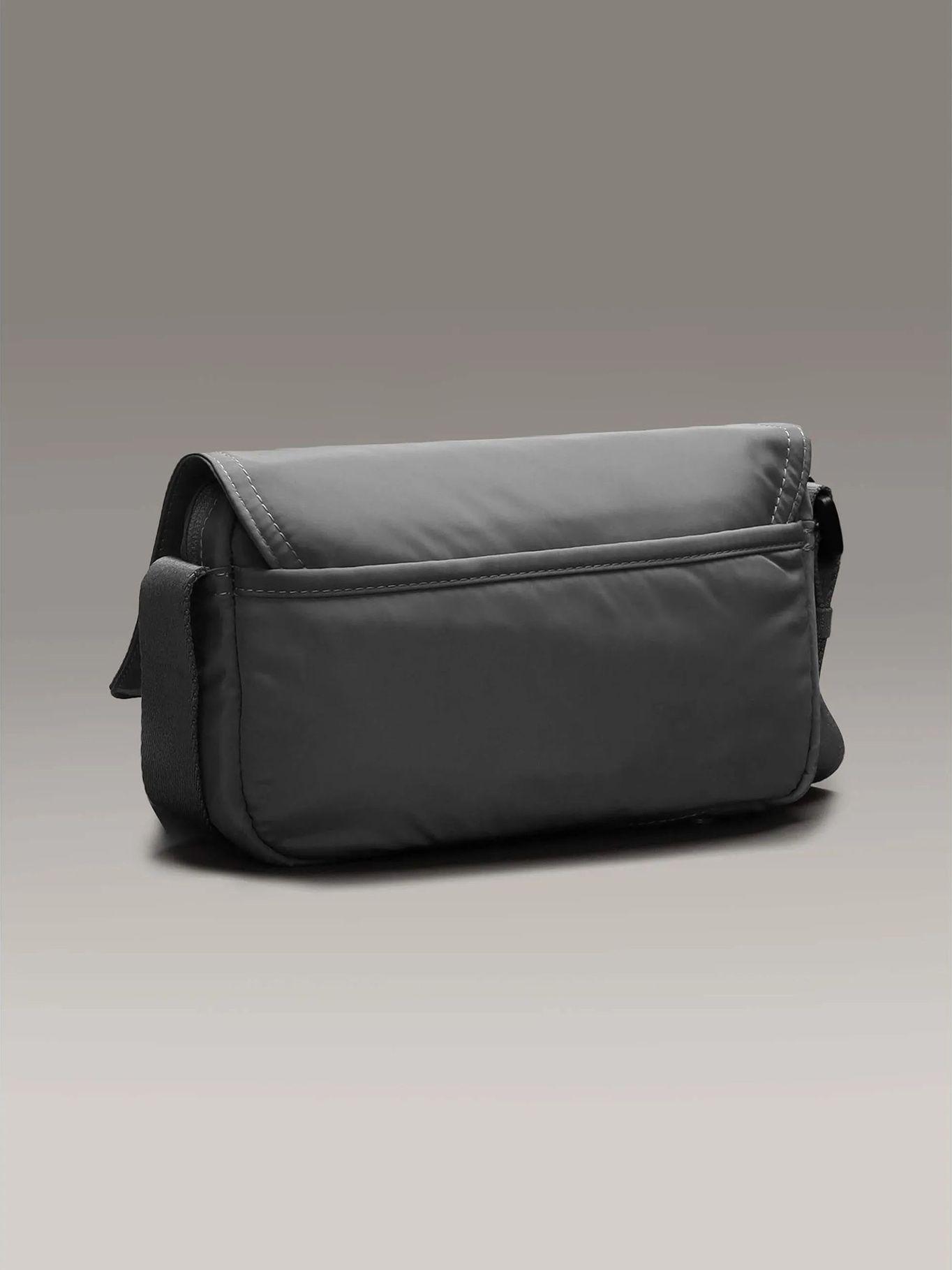 Bolso Crossbody Over Webbing Gris Calvin Klein-3