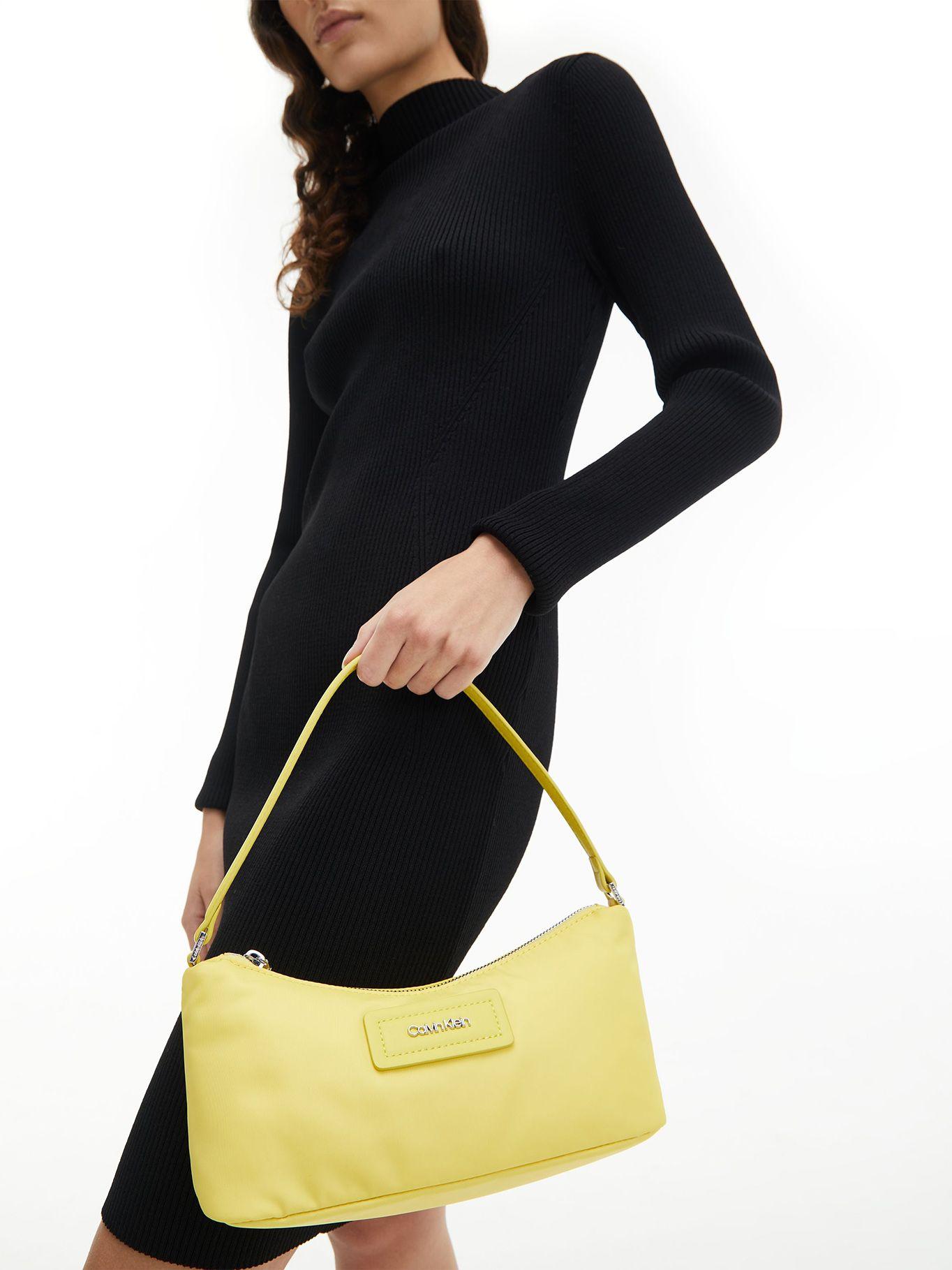 Cartera Ck Must Nylon Amarillo Calvin Klein-3