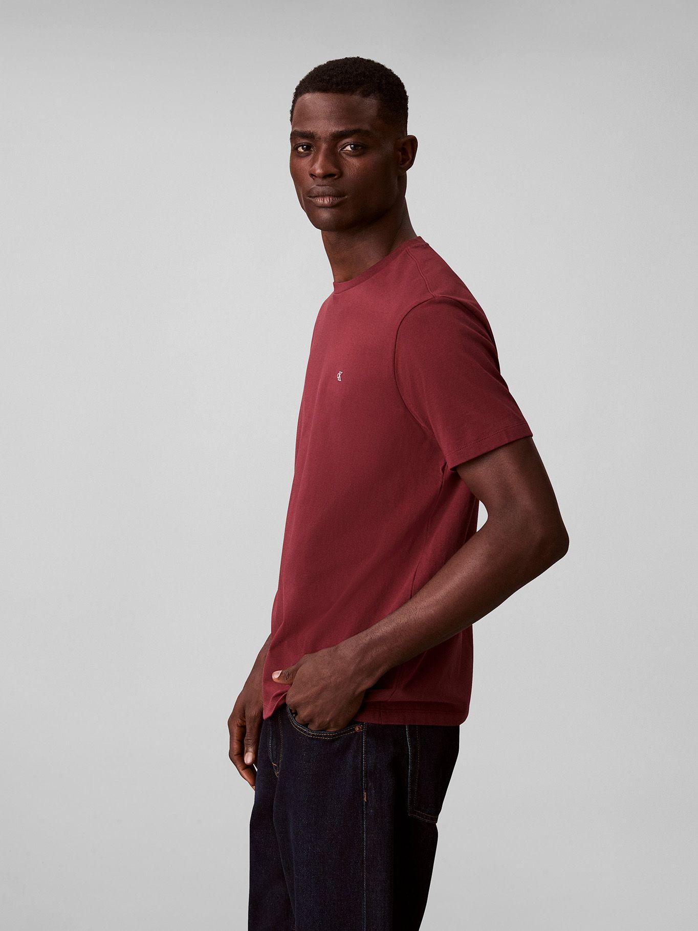 Polera con Micro Monograma Bordado Burdeo Calvin Klein-3