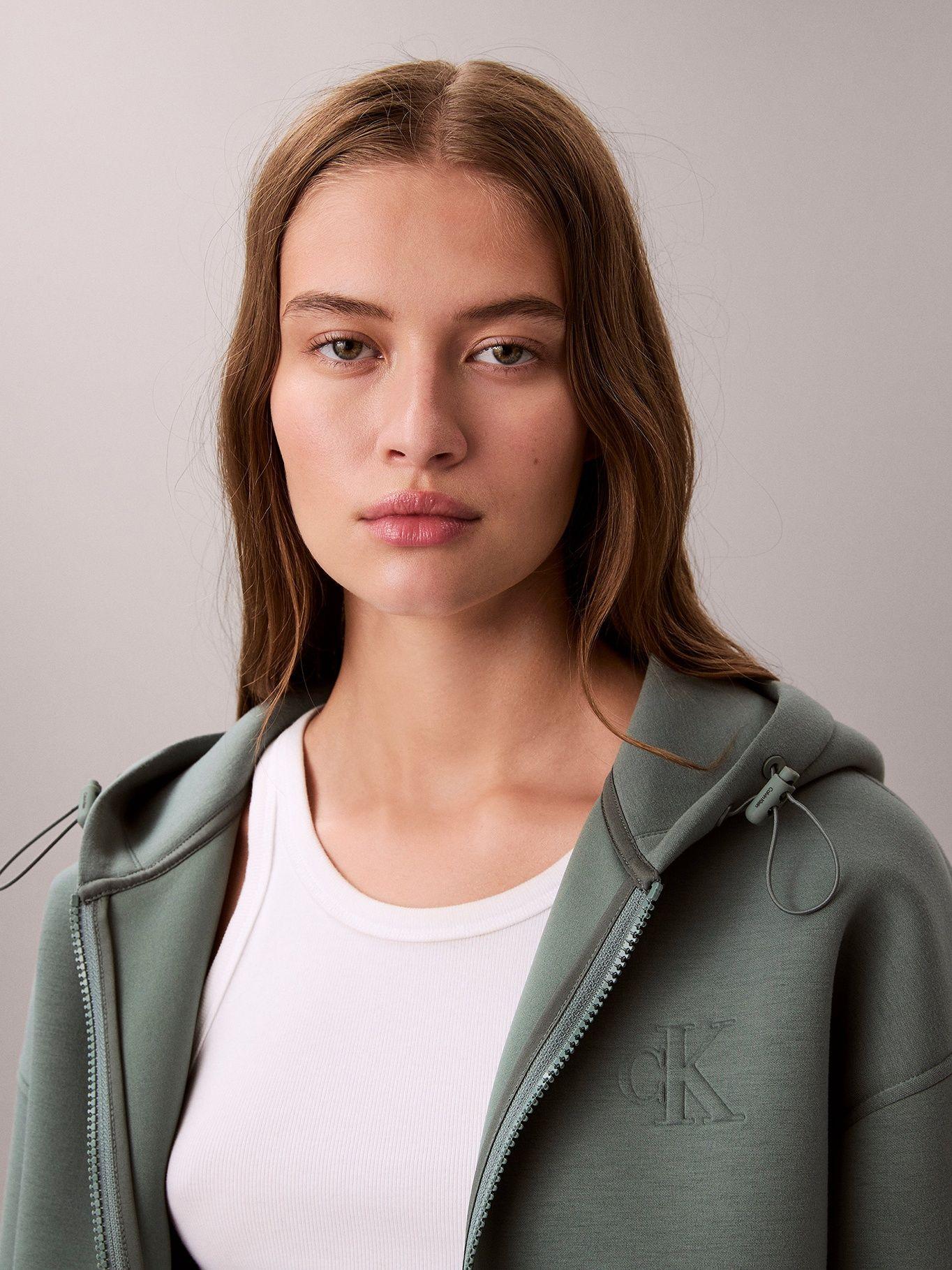 Polerón Cropped Oversized con Gorro Verde Calvin Klein-4