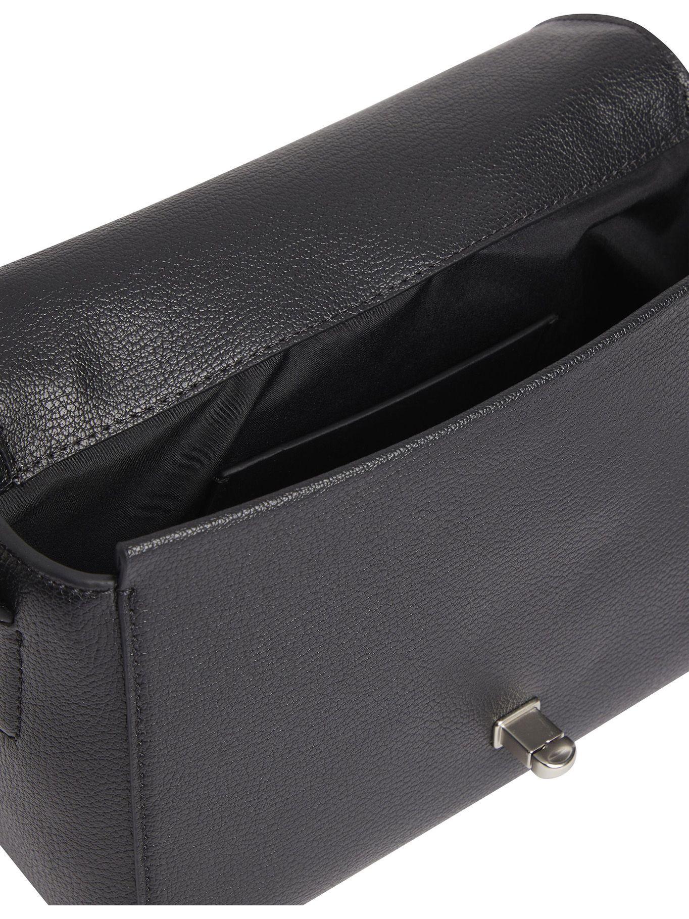 Cartera Xbody Minimal Negro BDS Calvin Klein-2