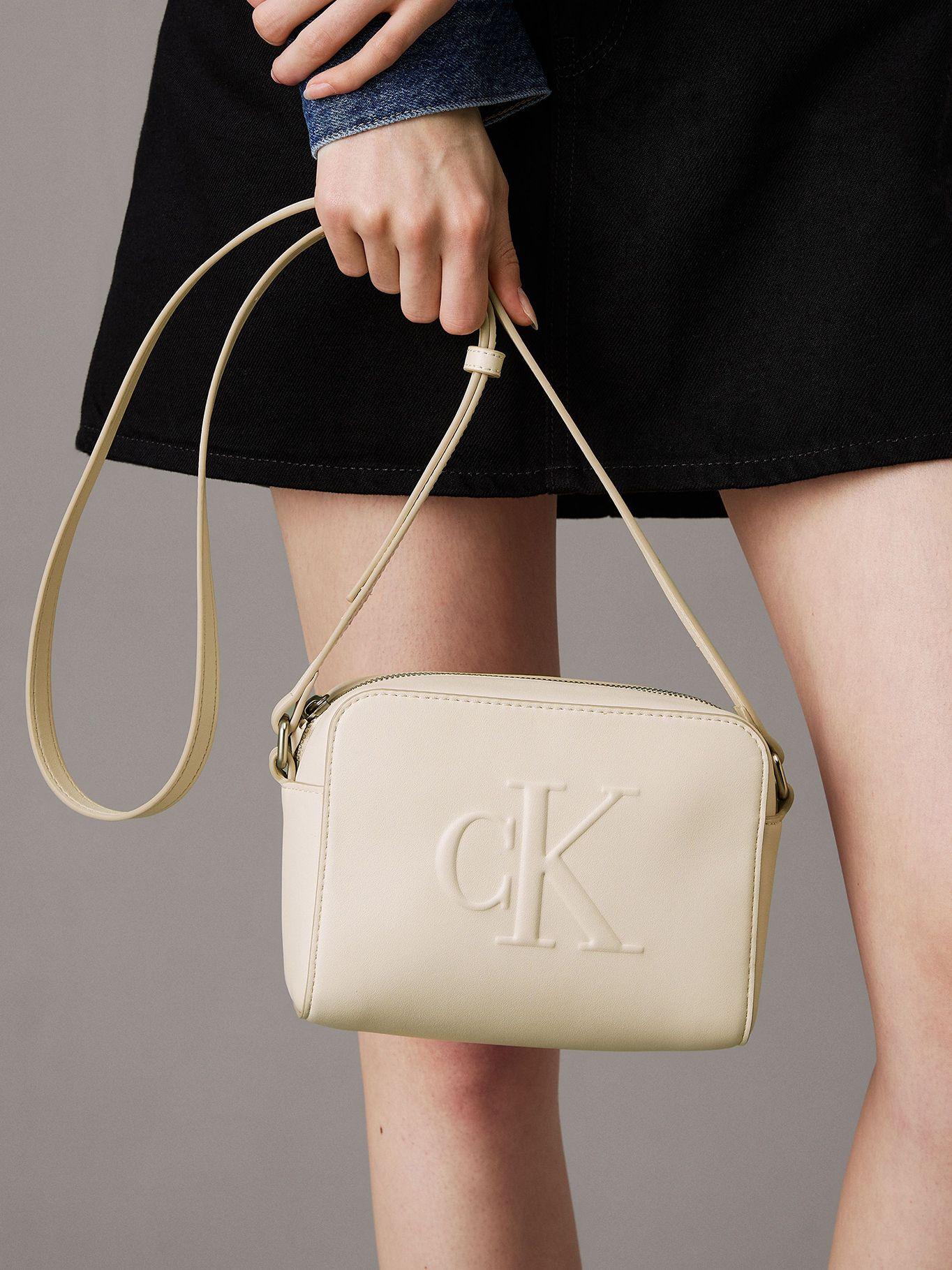 Bandolera Sculpted Deboss Beige Calvin Klein-5