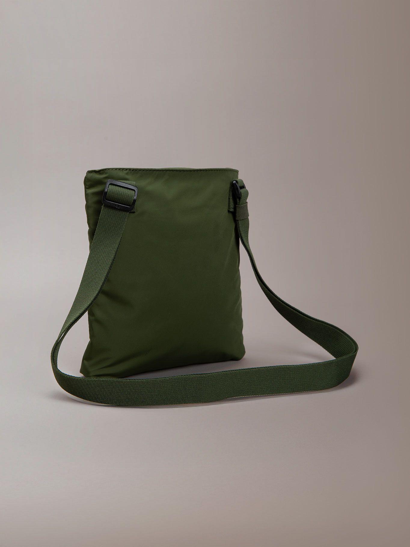 Bolso Plano Bandolera Sport Esencial Verde Calvin Klein-2