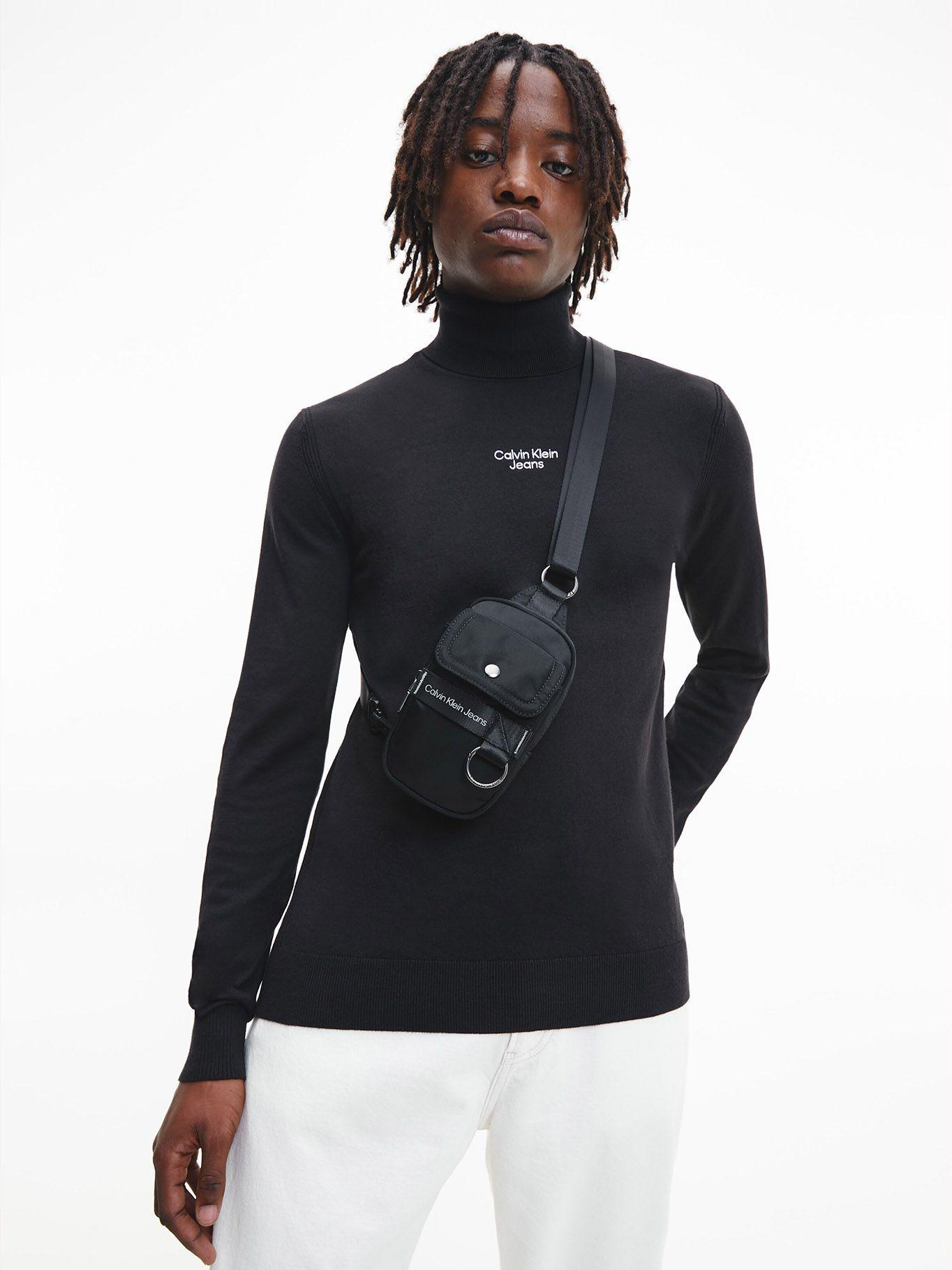 Suéter Stacked Logo Negro BEH Calvin Klein-0