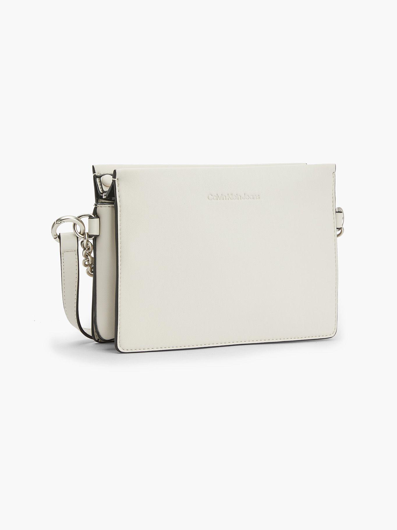 Cartera Sculpted Pouch Beige Calvin Klein-1