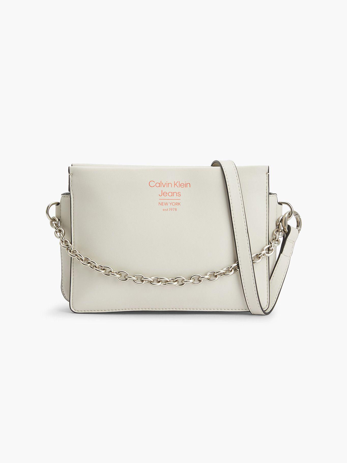 Cartera Sculpted Pouch Beige Calvin Klein-0