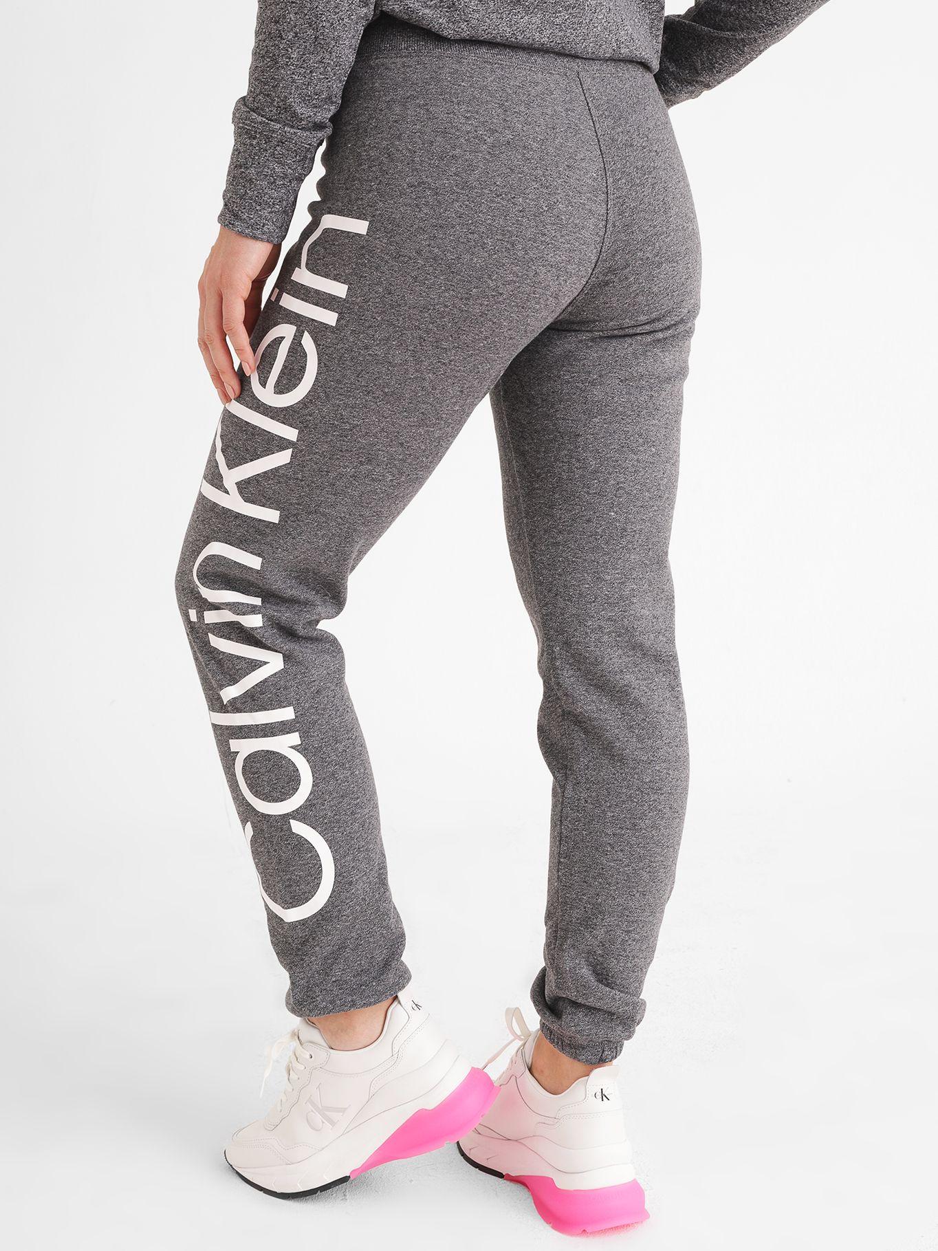 Jogger Slim Fit Sweatpan Gris Calvin Klein-1
