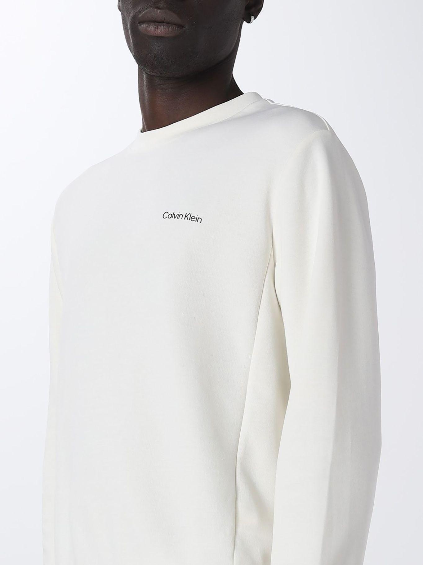Sudadera con logo en el pecho Blanco Calvin Klein-3