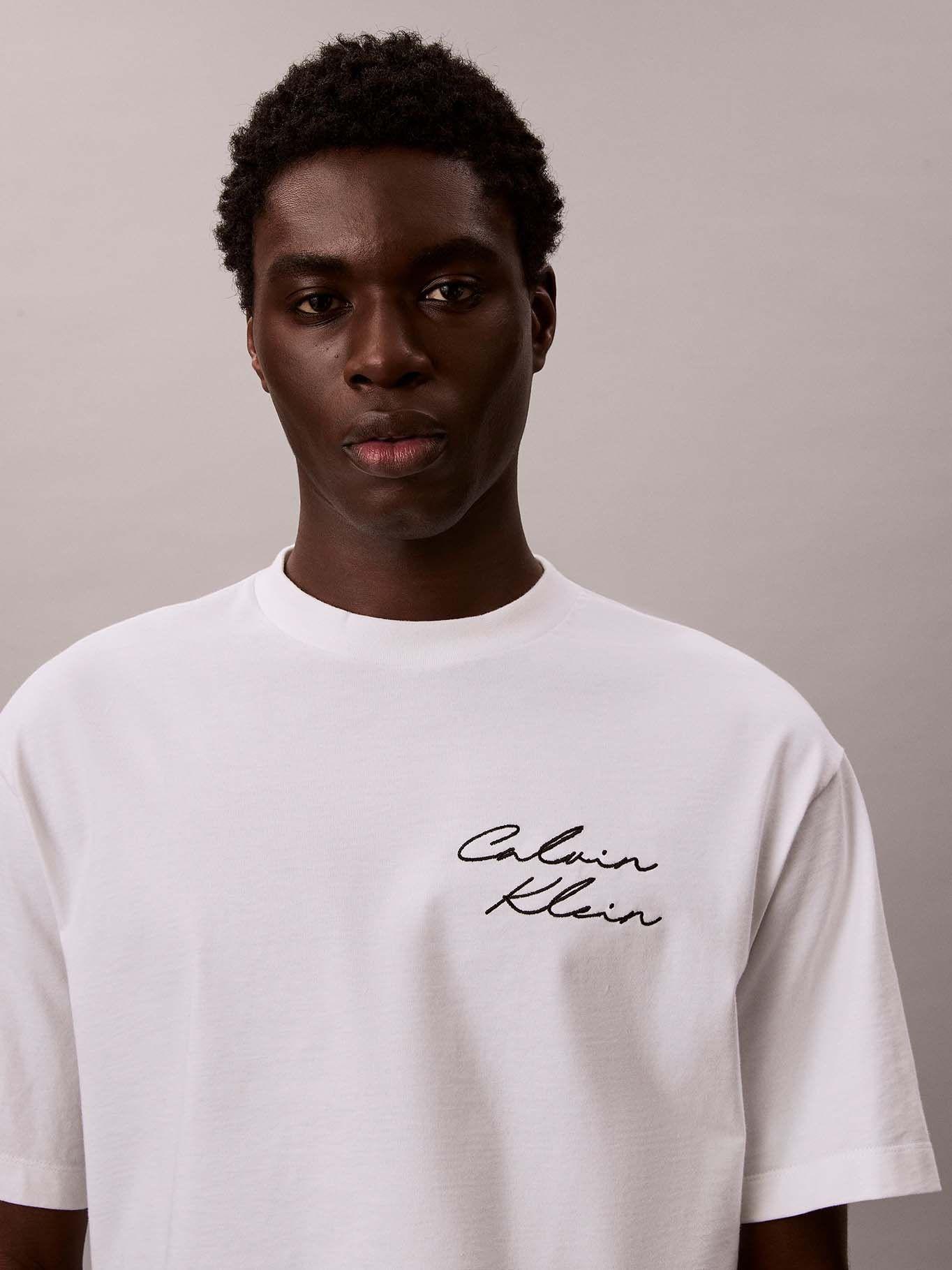 Polera con Estampado De Gráfico Blanco Calvin Klein-4