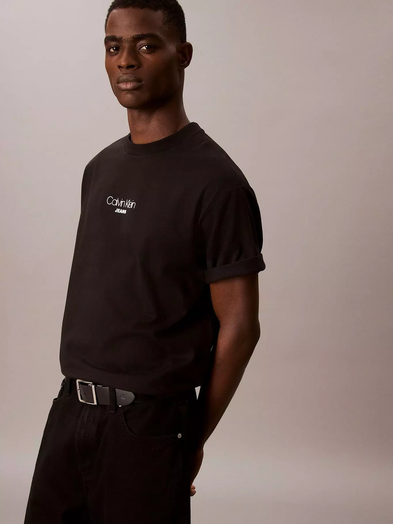 Polera Relaxed Logotipo en Relieve Negro Calvin Klein-4