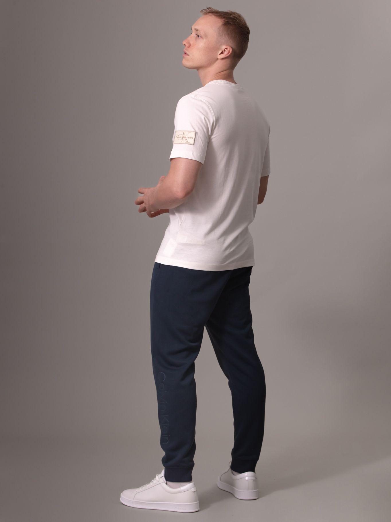 Polera Badge Regular Blanco Calvin Klein-2