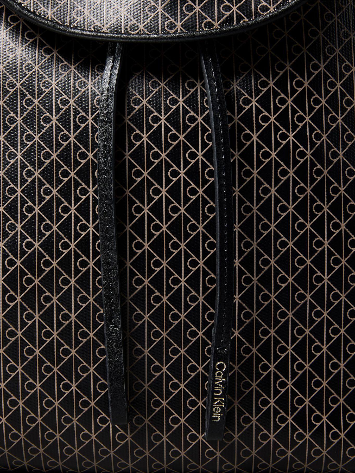 Mochila Con Estampado Integral Negro Calvin Klein-4