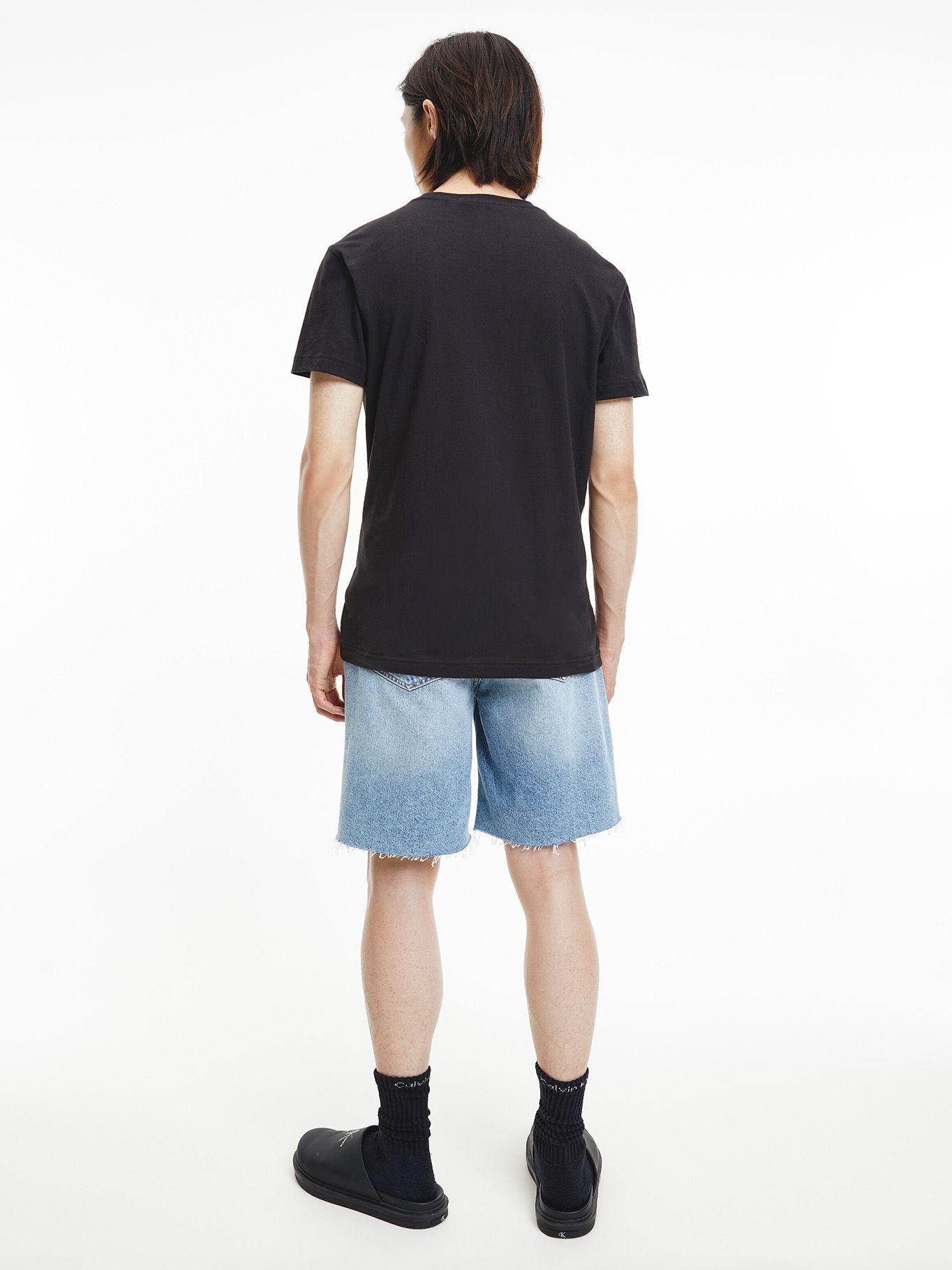 Polera Core Institutional Negro Calvin Klein-2