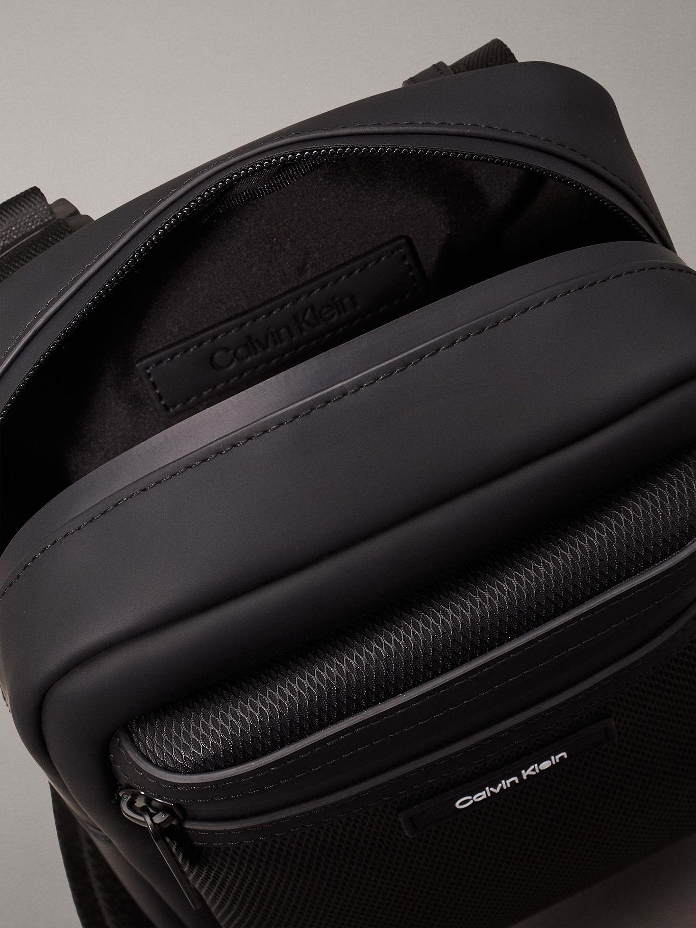 Bolso Reporter Ck-Essential Negro Calvin Klein-3