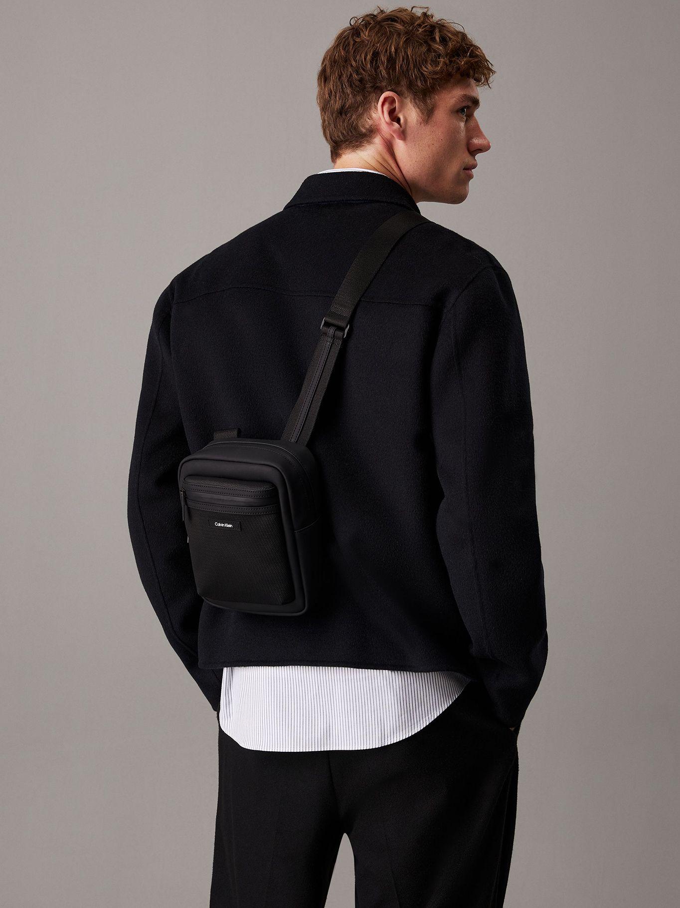 Bolso Reporter Ck-Essential Negro Calvin Klein-5