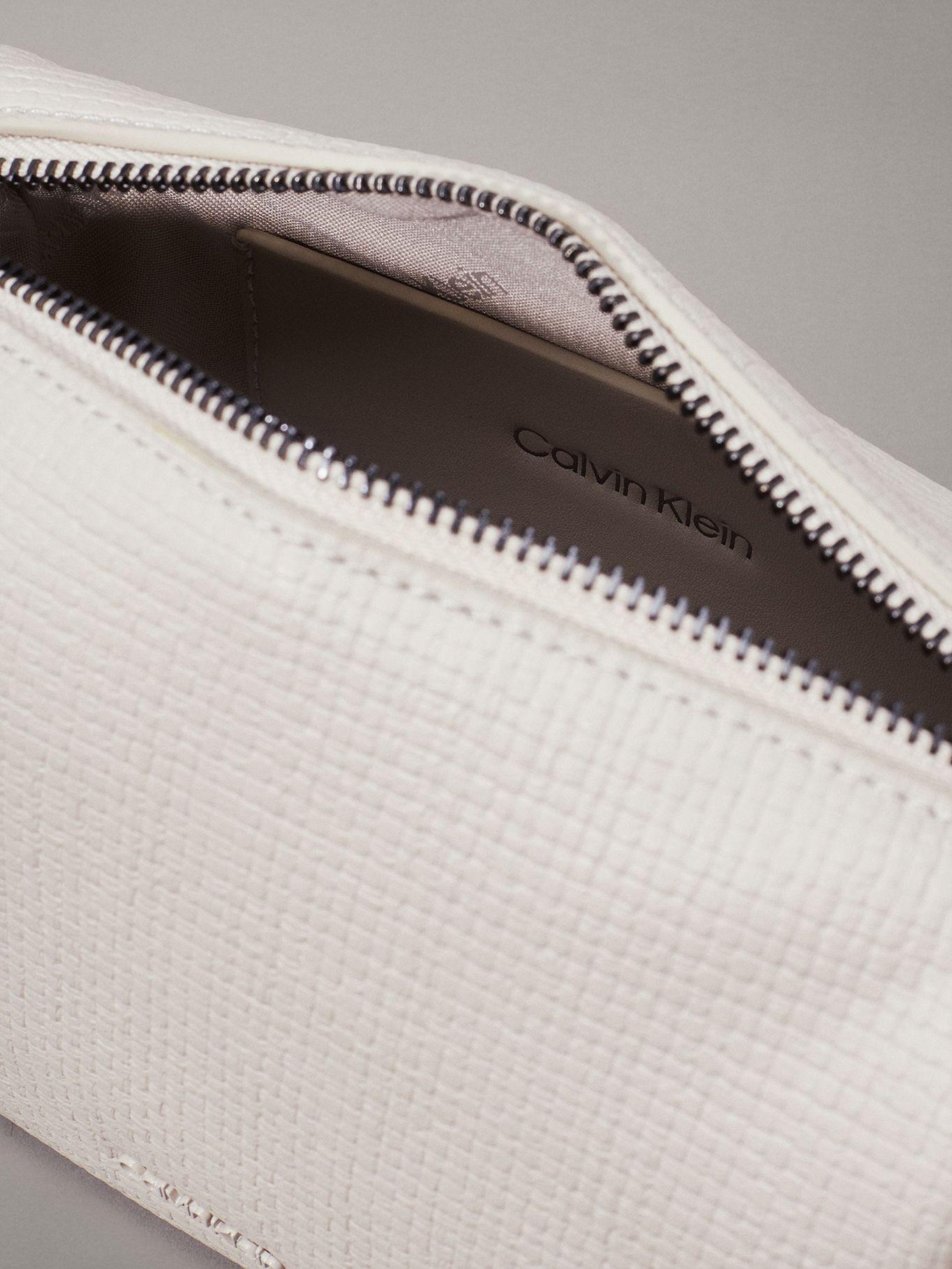Bandolera Ck Refine Beige Calvin Klein-3