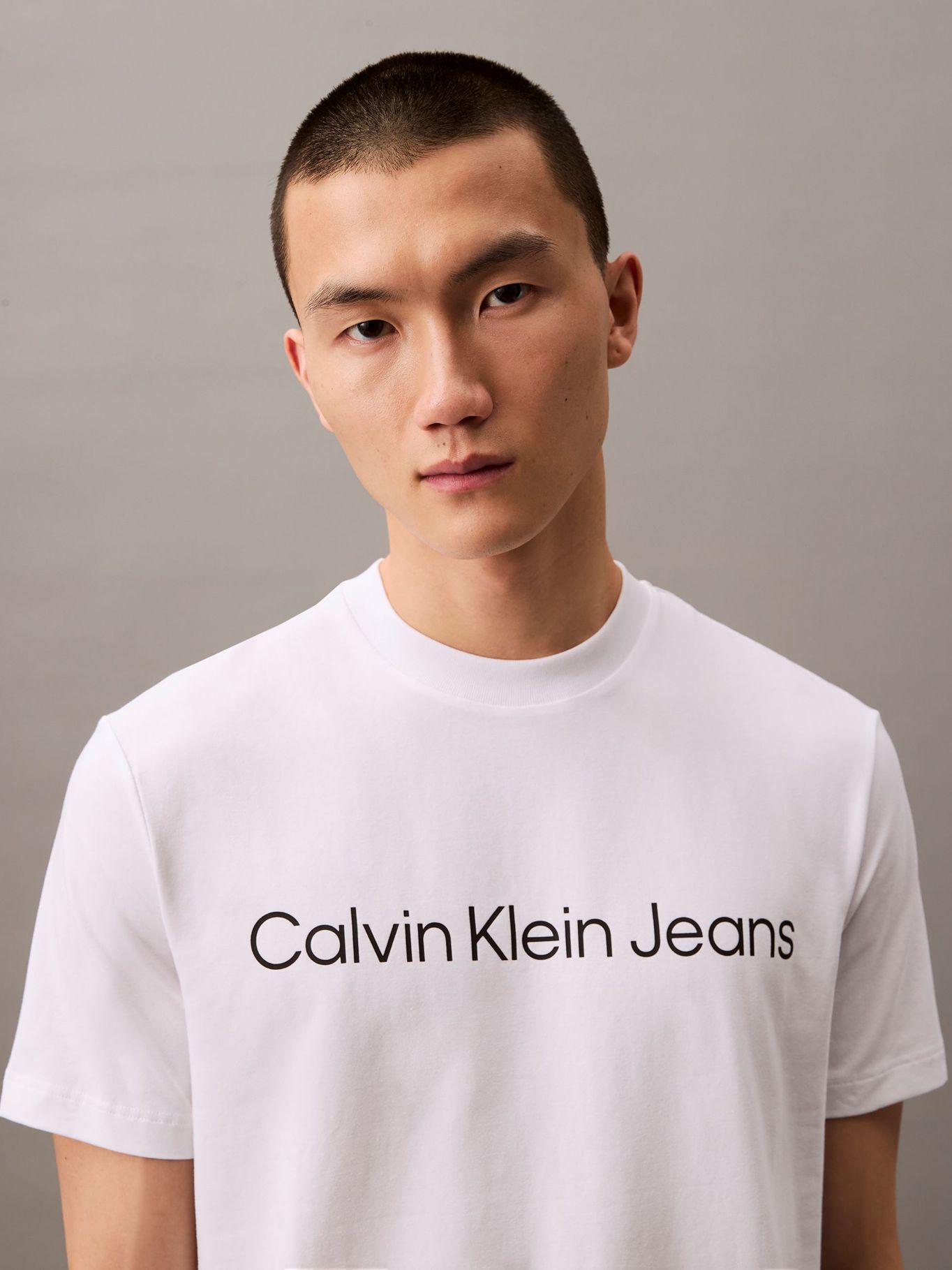 Polera Regular con Logotipo Blanco Calvin Klein-3