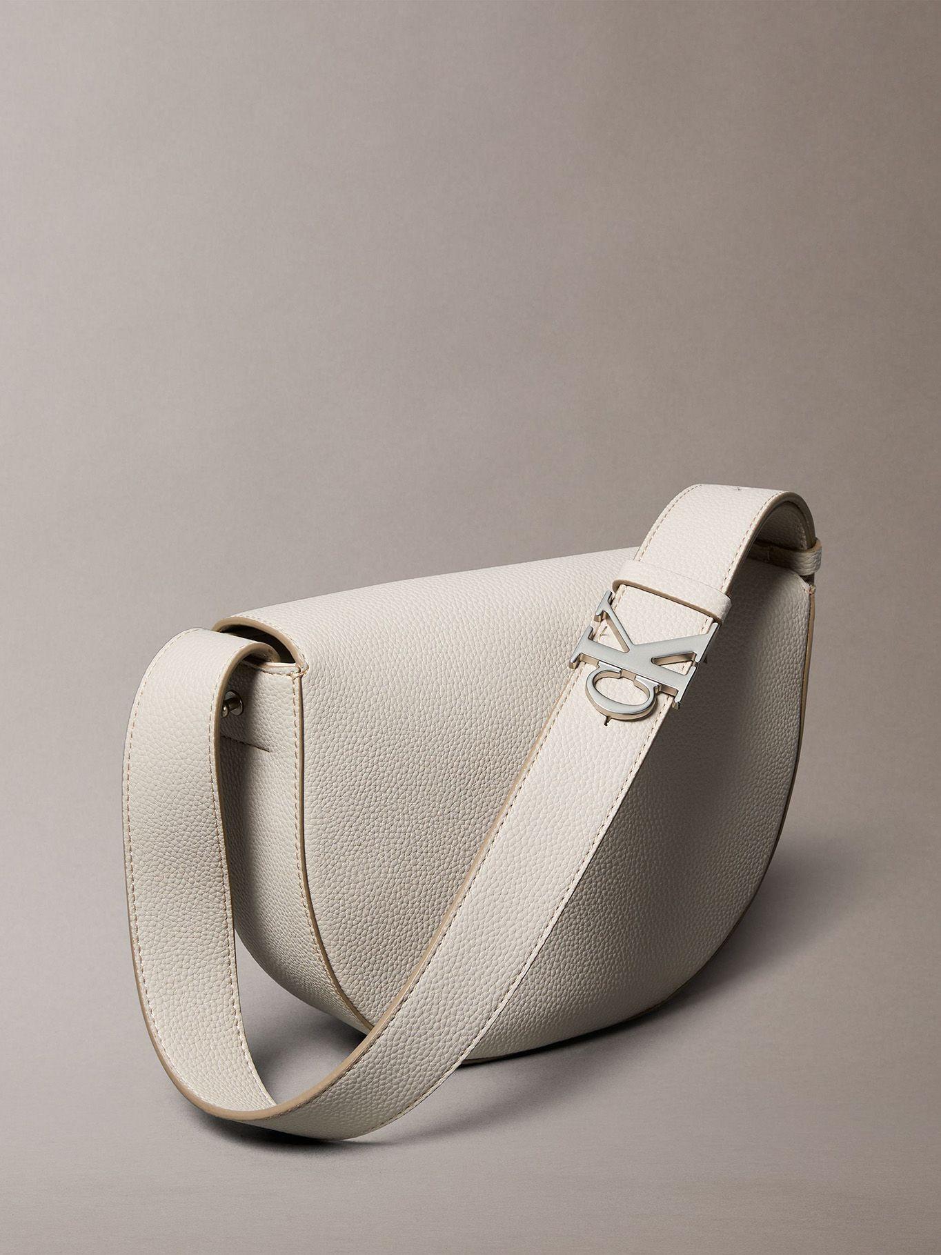 Cartera Saddle Archive Beige Calvin Klein-1