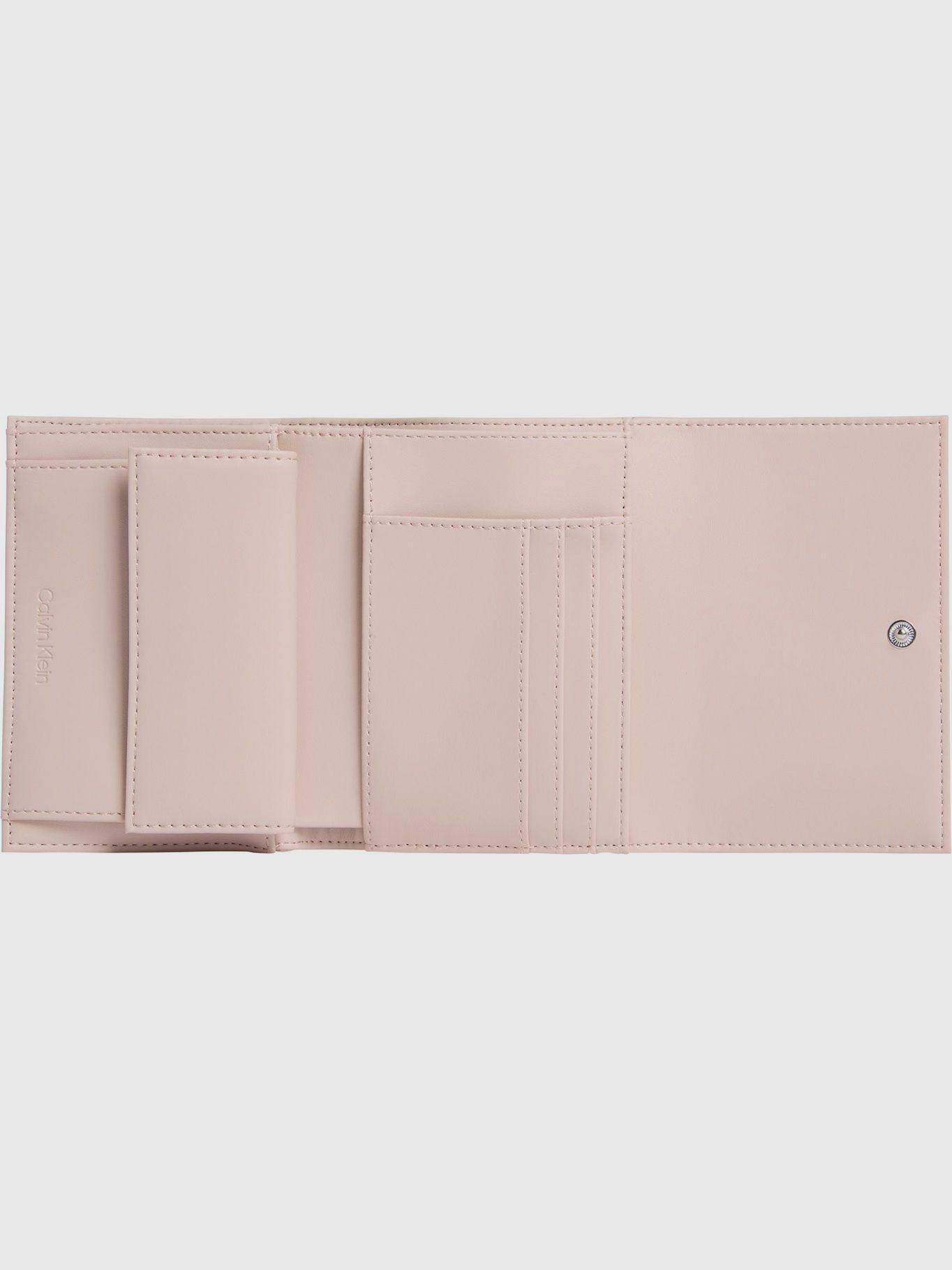 Billetera Ck Daily Medium Rosado Calvin Klein-2